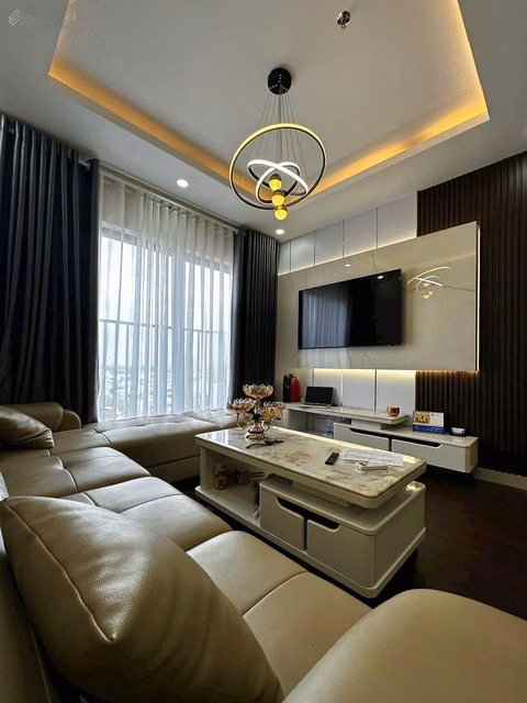 The owner sells a 75m2 apartment (2 bedrooms) in CT3 Vinh Diem Trung, balcony NE, high floor for only 4 billion