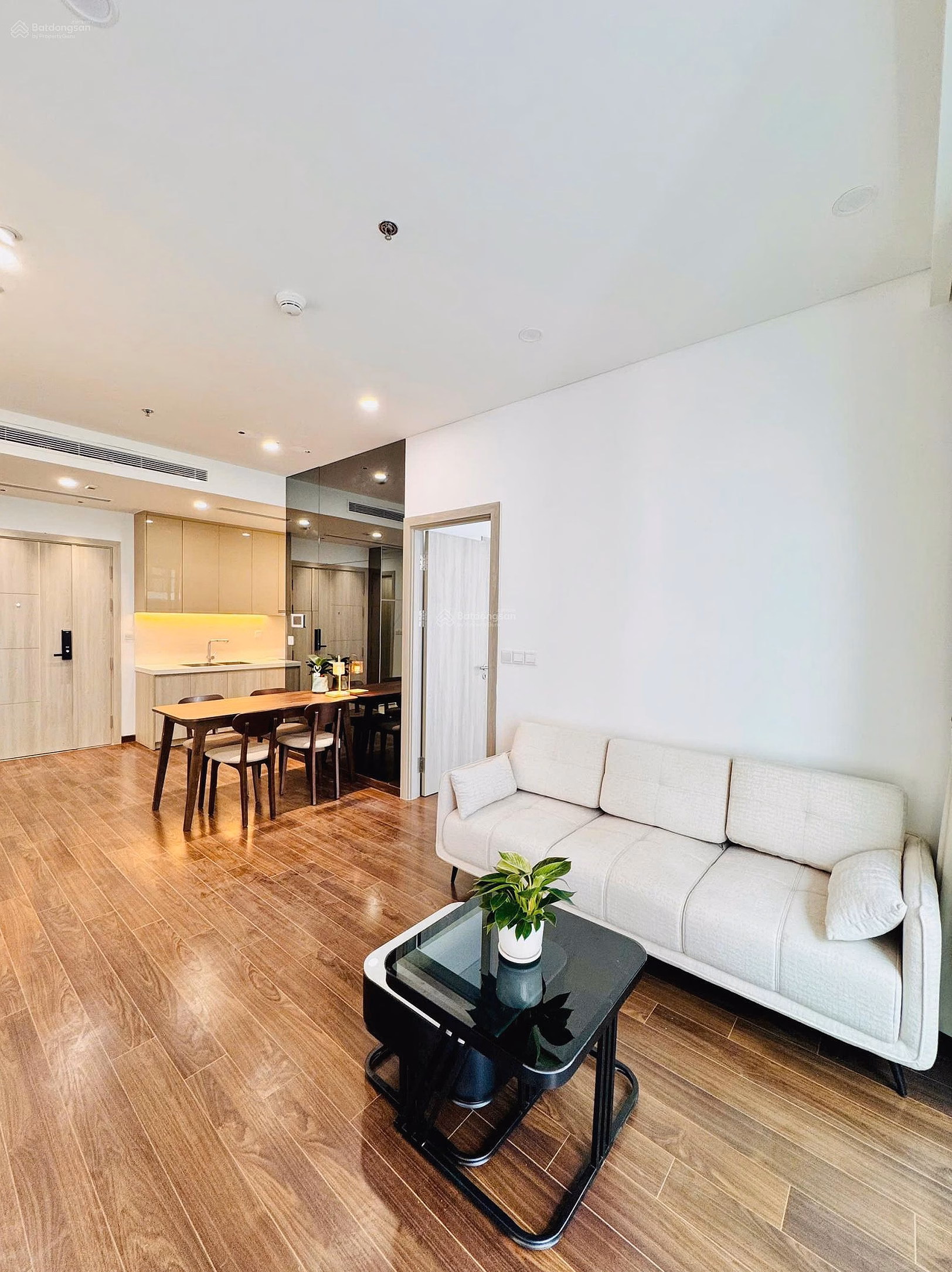 Selling 47m2 1-bedroom apartment priced from 4.6 billion at Masteri West Heights project***