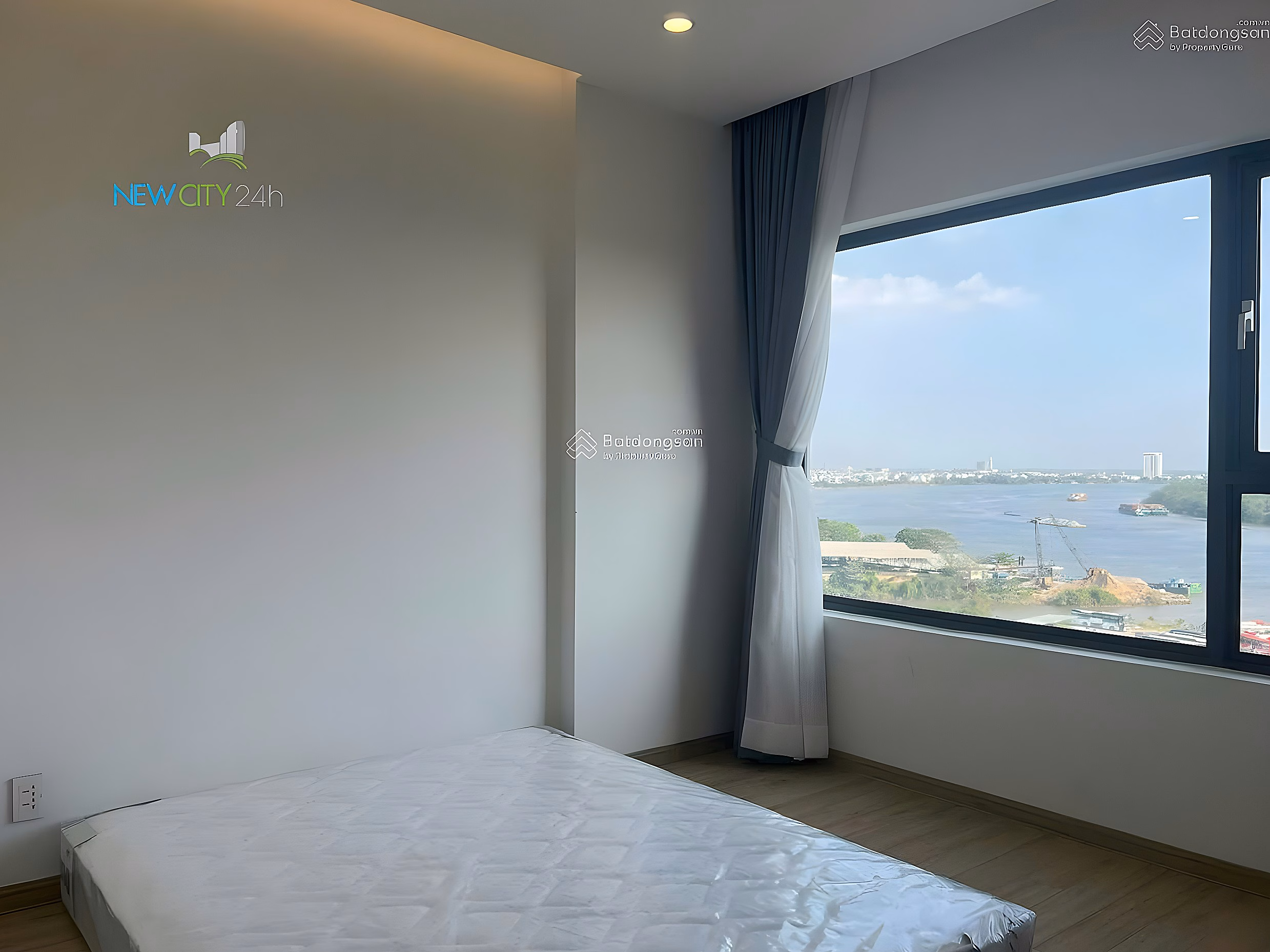 New City Thu Thiem 2 bedrooms, 2 bathrooms, good price, direct river view