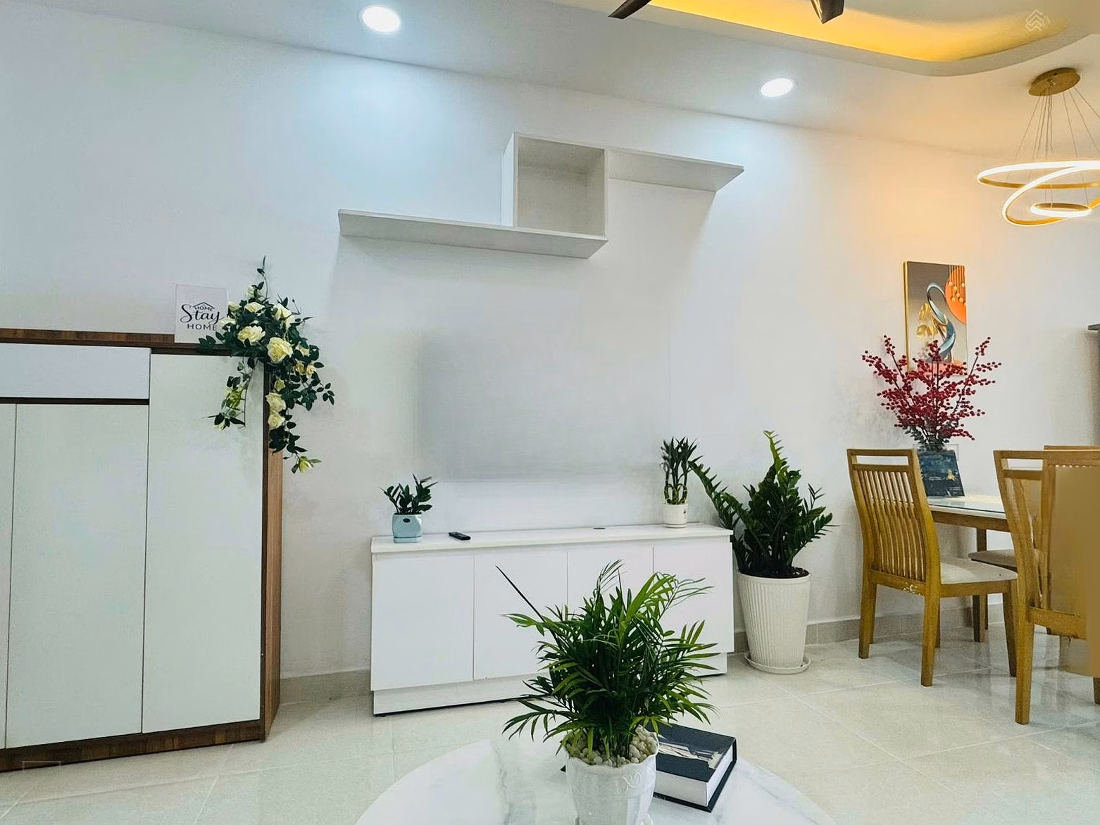 Strong discount on CT5 Vinh Diem Trung apartment, separate red book, area 60m2, 2 bedrooms 1 bathroom, only 2.39 billion