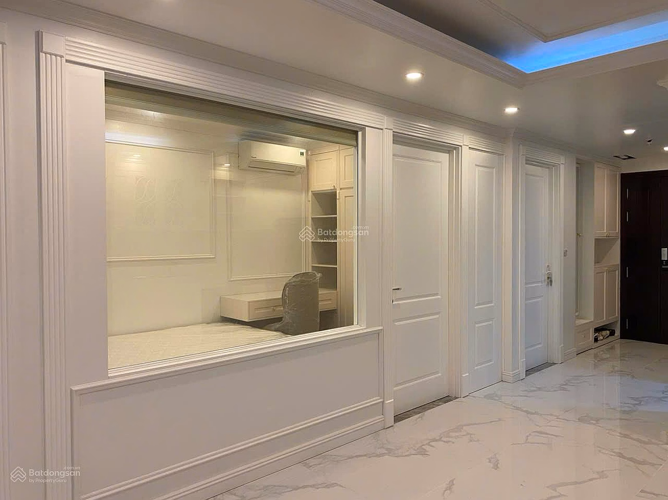 D' hotel apartment for rent. Le Roi Soleil 88m², new