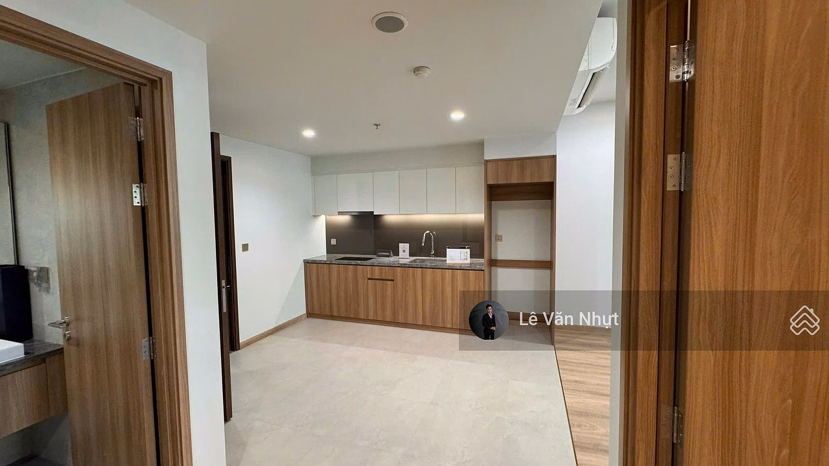 3 bedroom apartment in tower B2, right at the office tower - high floor only 14,143 billion all in- Masteri Park Place closed for 2.5 years