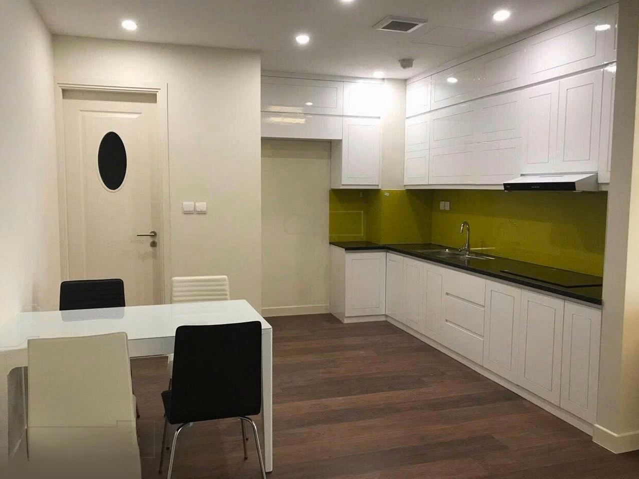 Apartment for rent in August 2026 Imperia Garden, 2 bedrooms, 2 bathrooms, price only 14 million/month. 0964 555 *** (WORK)