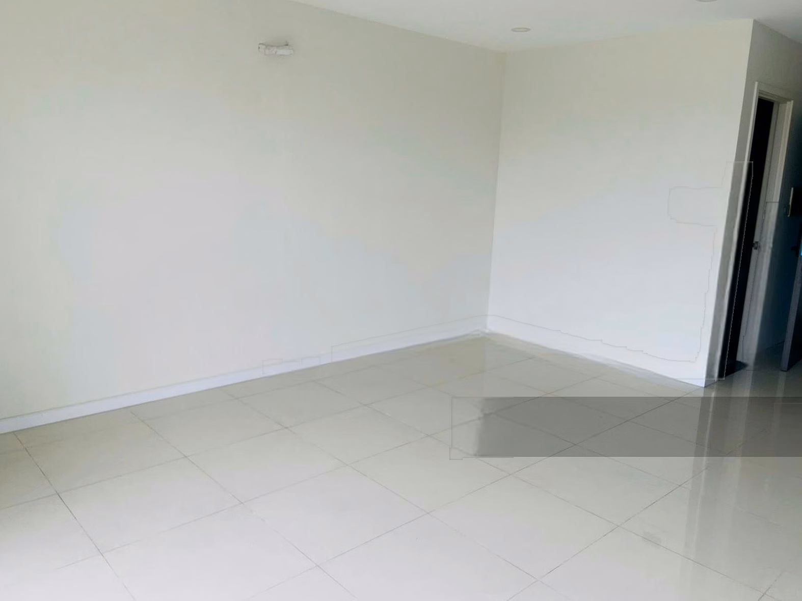 Selling B2.0912, area 37m2, view Nguyen Van Linh, Bitexco, Landmark new house with beautiful view***