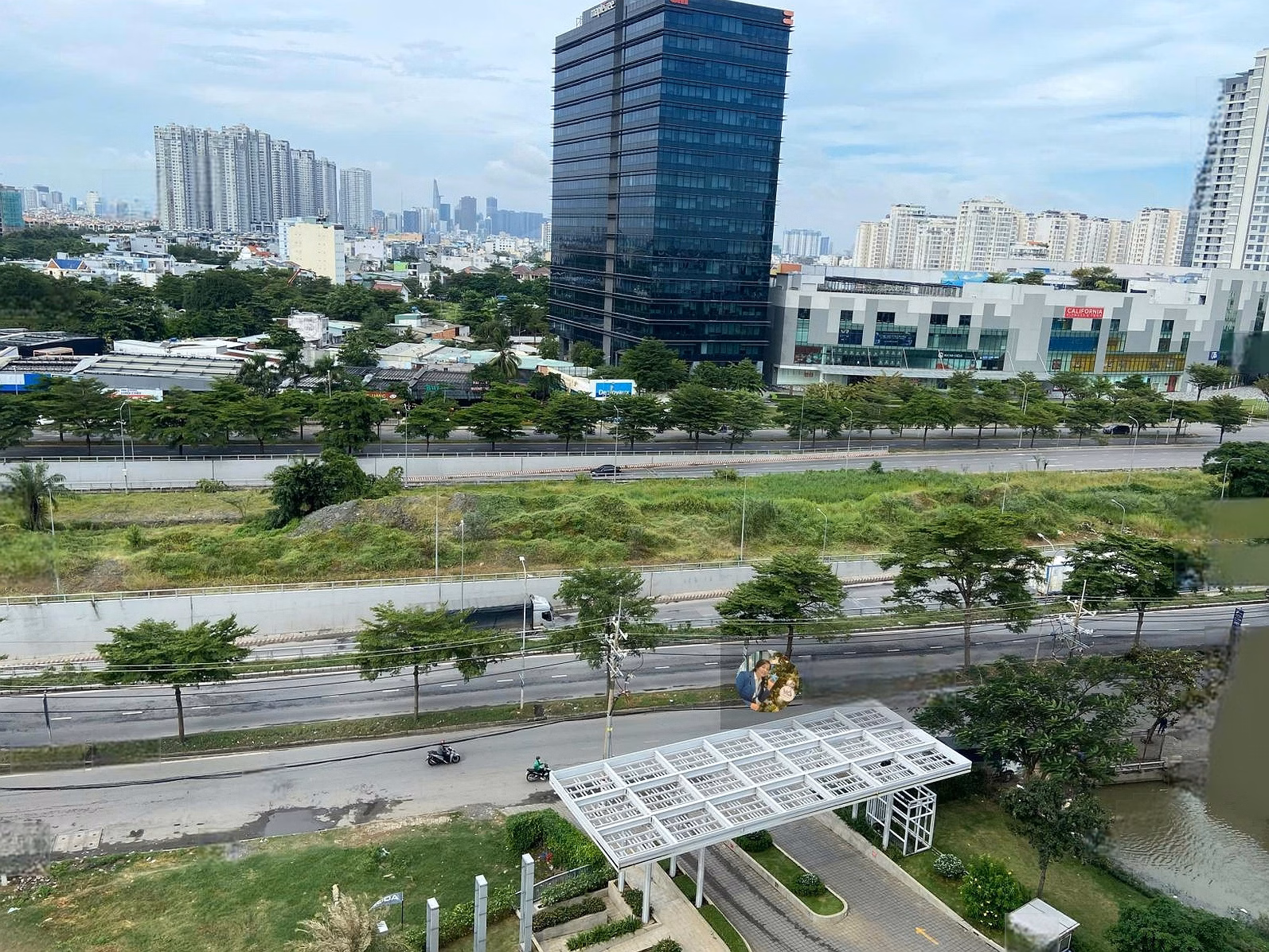 Selling B2.0912, area 37m2, view Nguyen Van Linh, Bitexco, Landmark new house with beautiful view***