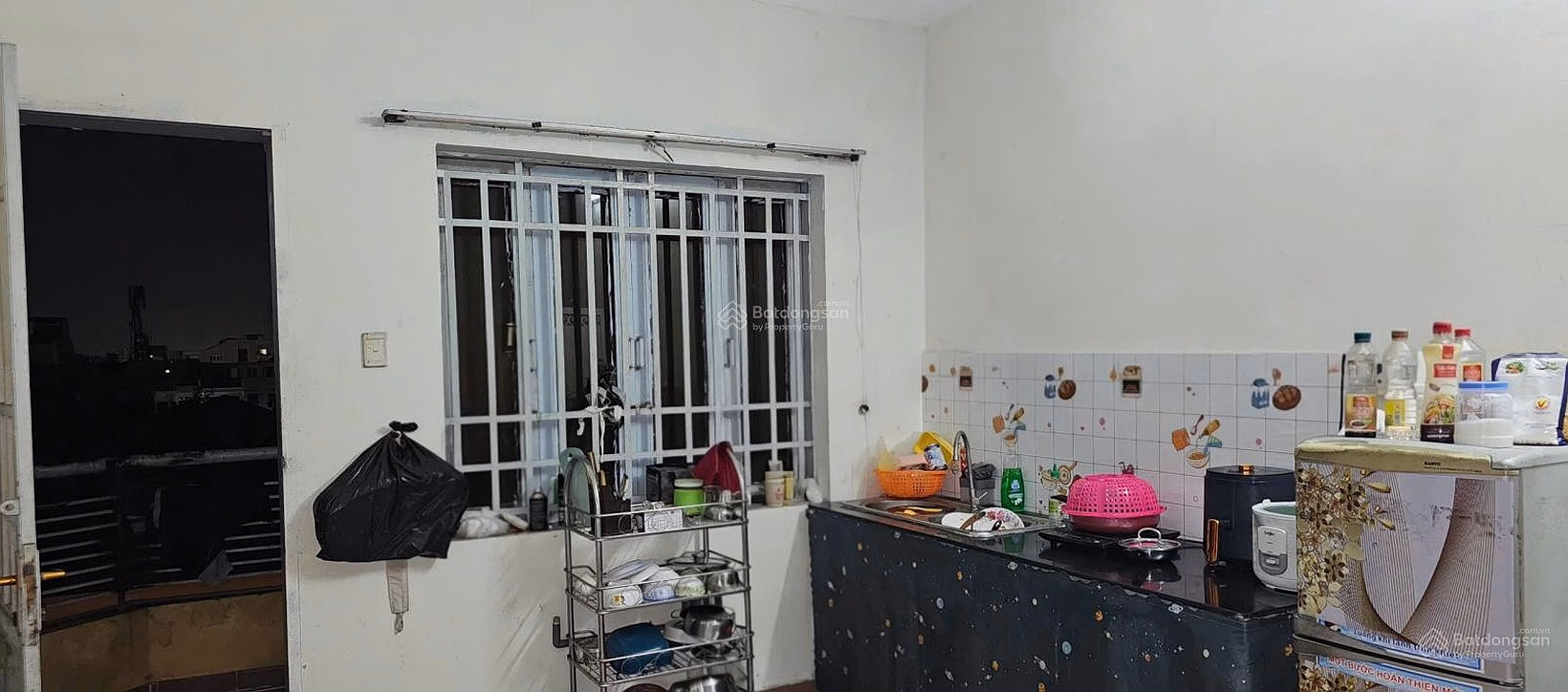 Him Lam Ba To apartment for sale, P7, District 8, area: 83m2, 3 bedrooms, 3 bathrooms, spacious and airy house, stairs