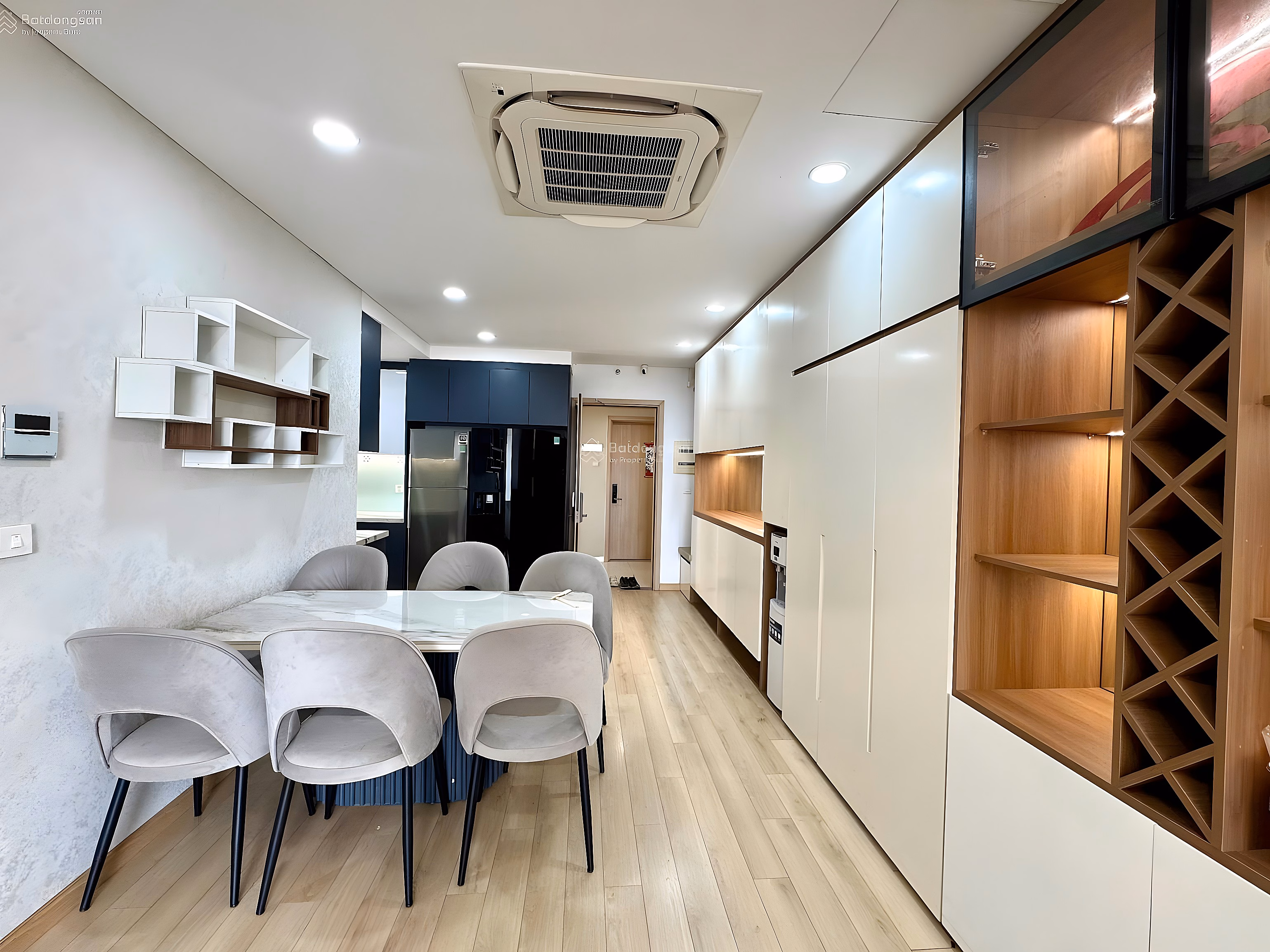 Apartment for rent with 3 bedrooms, 2 bathrooms, 107m2 at HaDo Centrosa Garden, 29 million VND