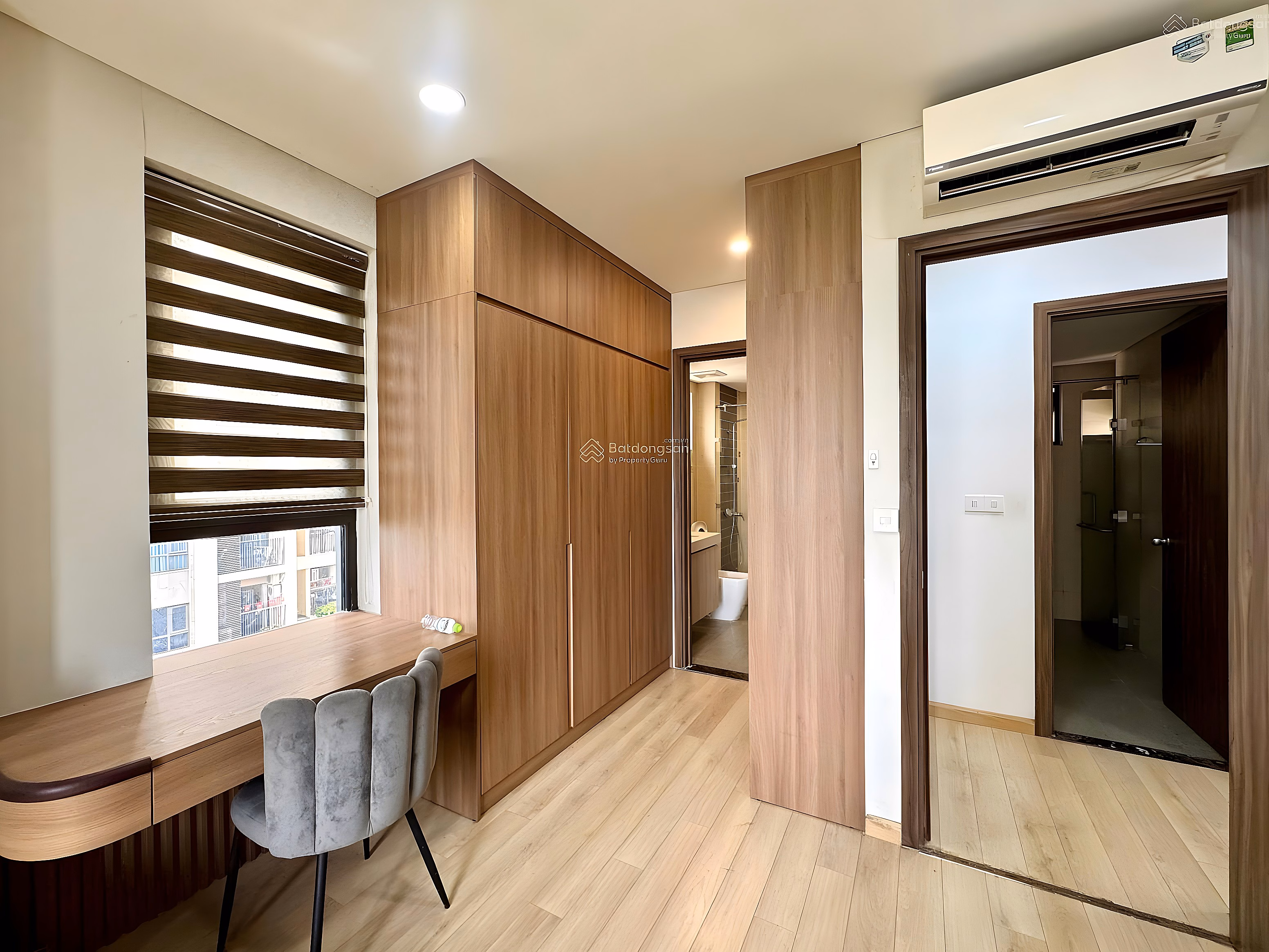Apartment for rent with 3 bedrooms, 2 bathrooms, 107m2 at HaDo Centrosa Garden, 29 million VND