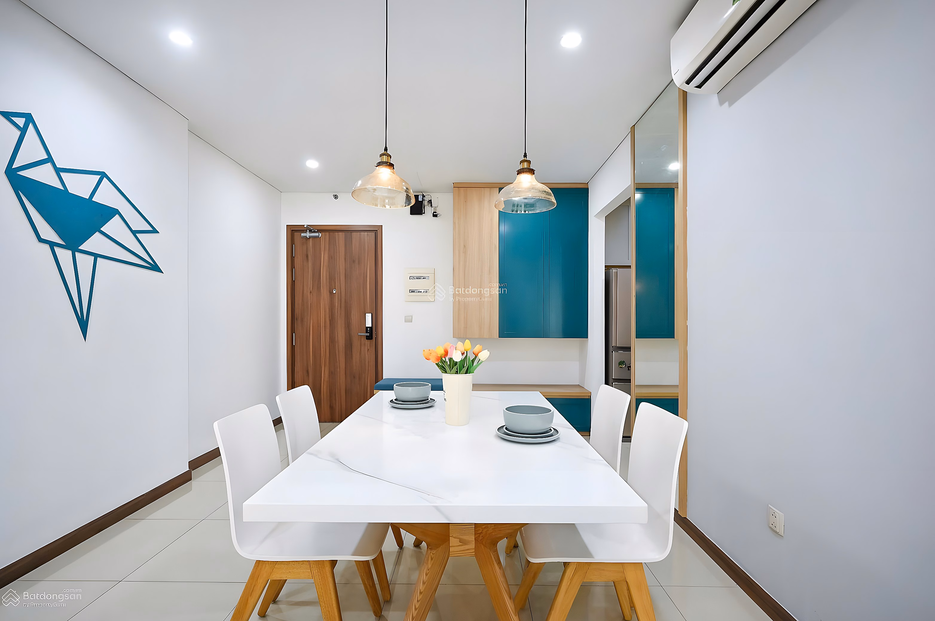 Apartment for rent with 3 bedrooms, 2 bathrooms, 108m2 plus 20m2 garden at HaDo Centrosa Garden, 30 million, District 10, HCM