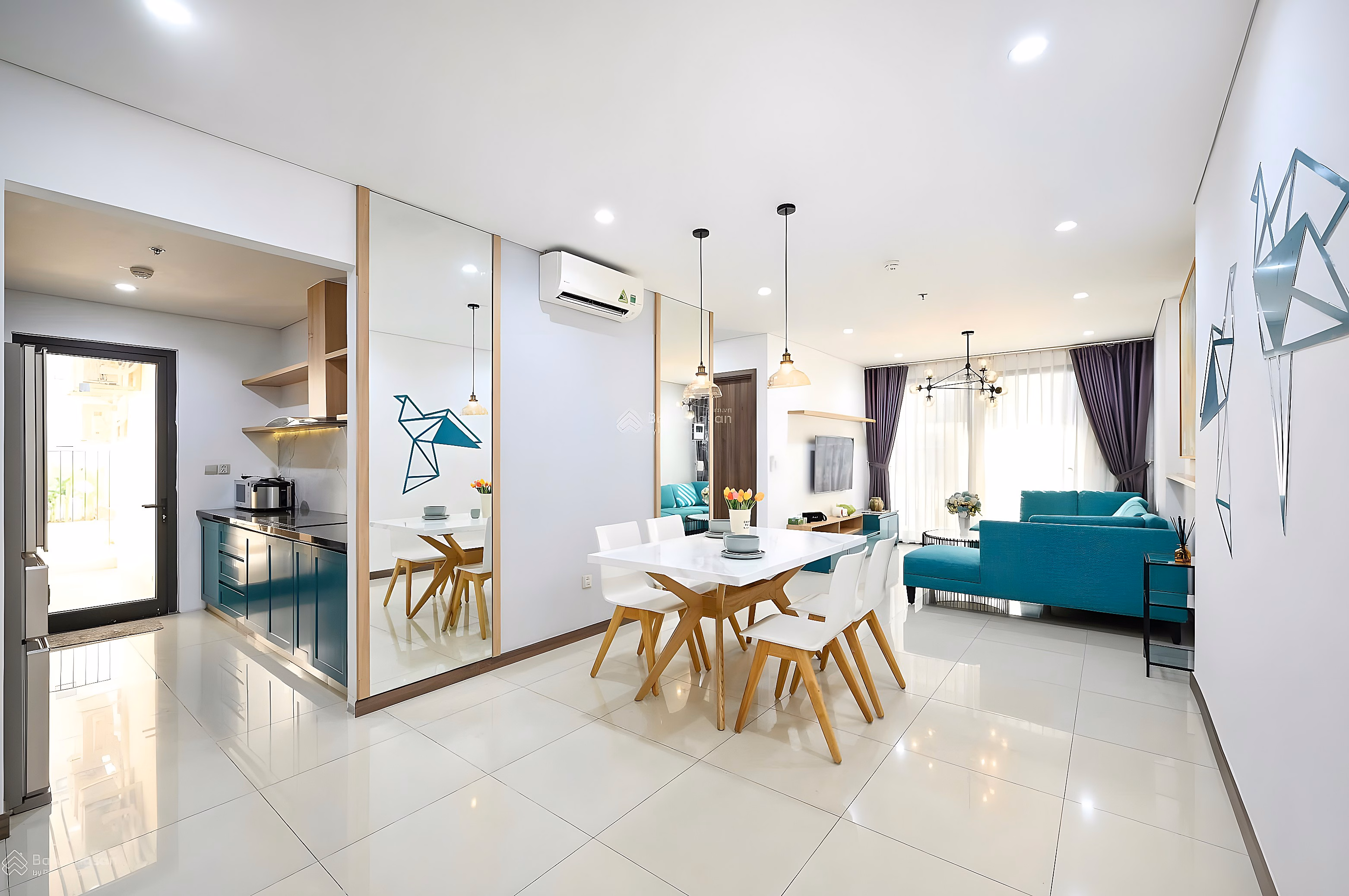 Apartment for rent with 3 bedrooms, 2 bathrooms, 108m2 plus 20m2 garden at HaDo Centrosa Garden, 30 million, District 10, HCM