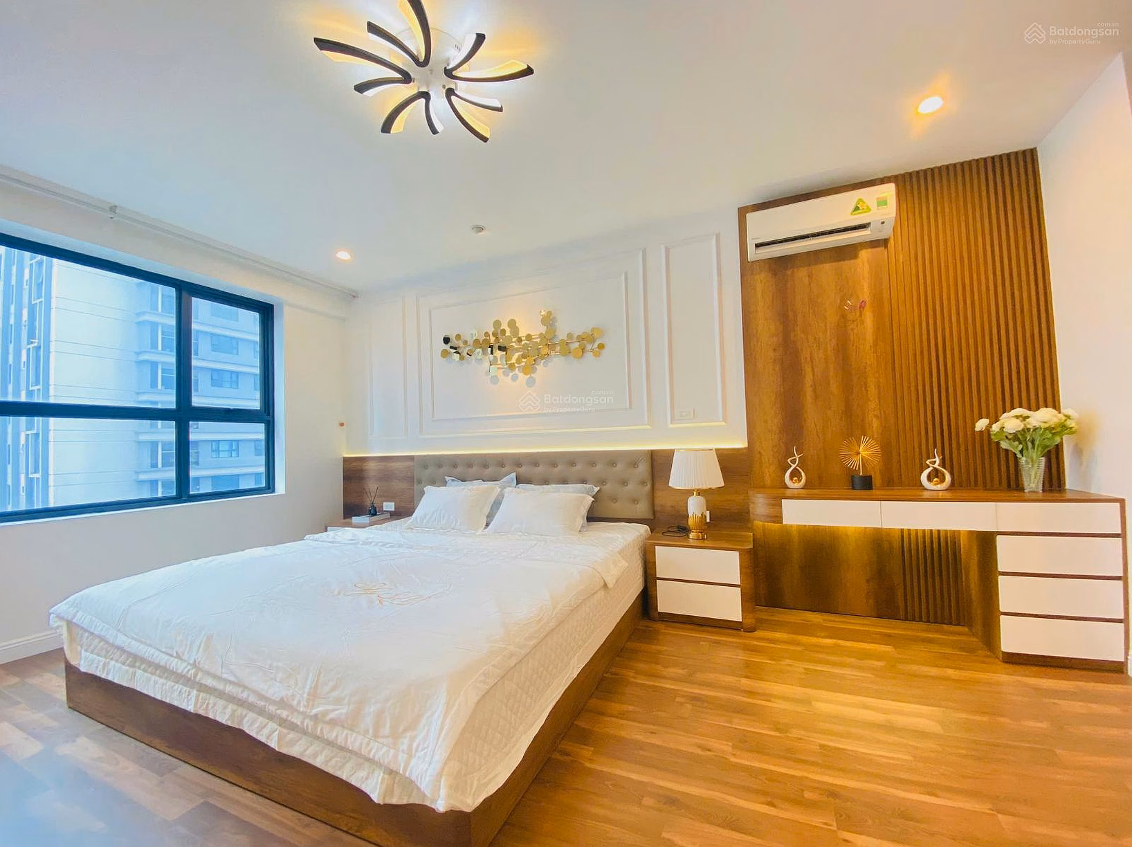 For sale by owner CH Green Diamond - 93 Lang Ha 140m2 3 bedrooms - 125 million/m2 full house, lake view, registered address: 0966 769 ***