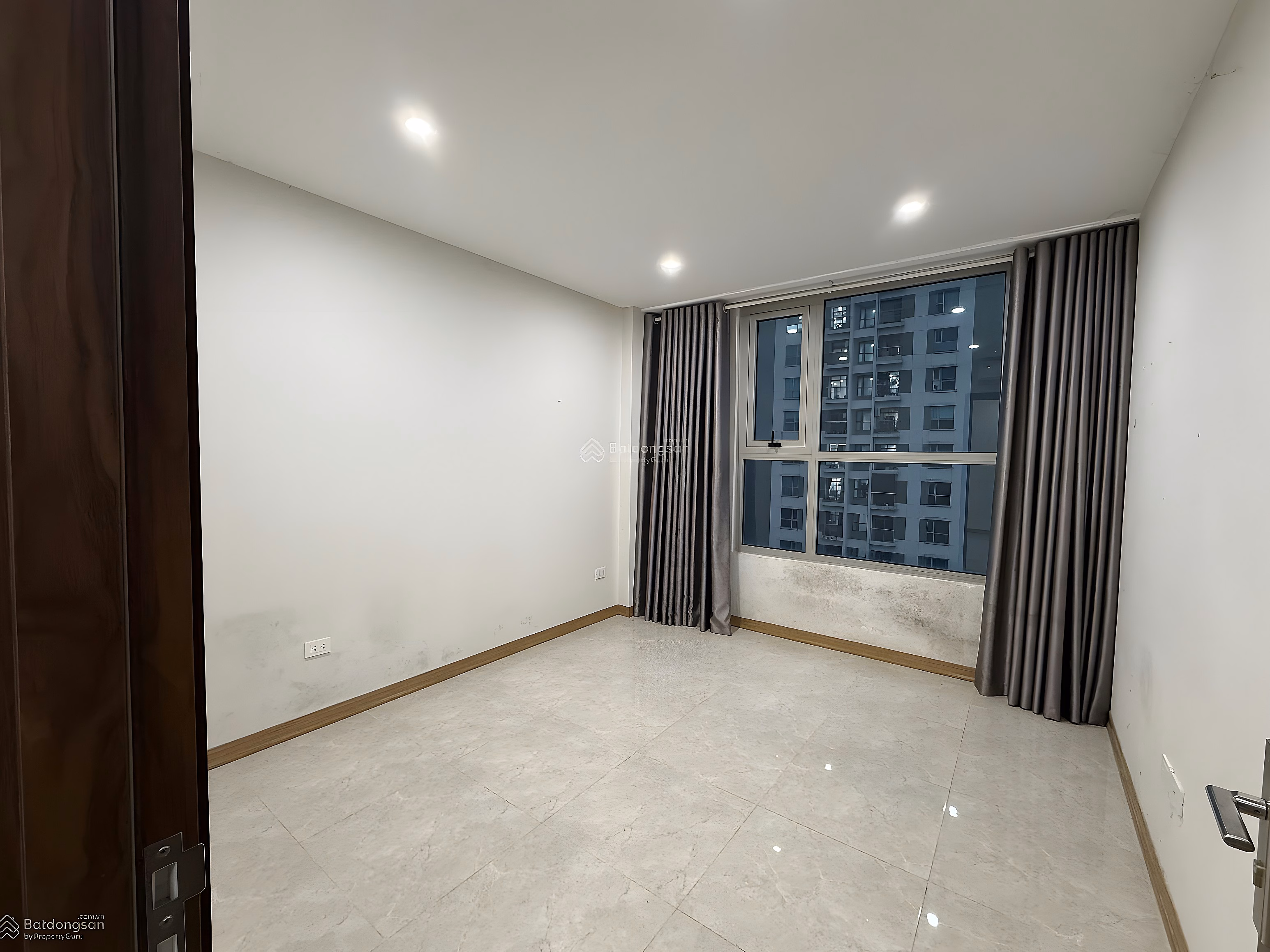 Urgent sale of corner apartment 109 m², building A2, apartment building IA20 Ciputra Hanoi! Price only 8 billion (Negotiable)