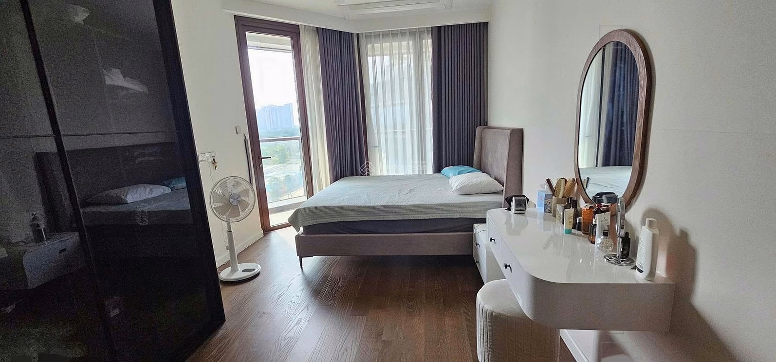Capacity SPA - Galleria corner 3 bedrooms - 143m². Only 37 billion - Landmark View - 99-storey tower - Full NT