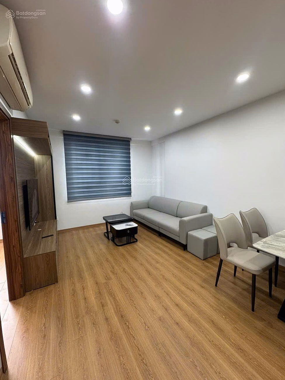 Selling CC 2beds, 2WC, 71m2 in Phung Hung, Ha Dong, extremely high price of 4.8 billion VND