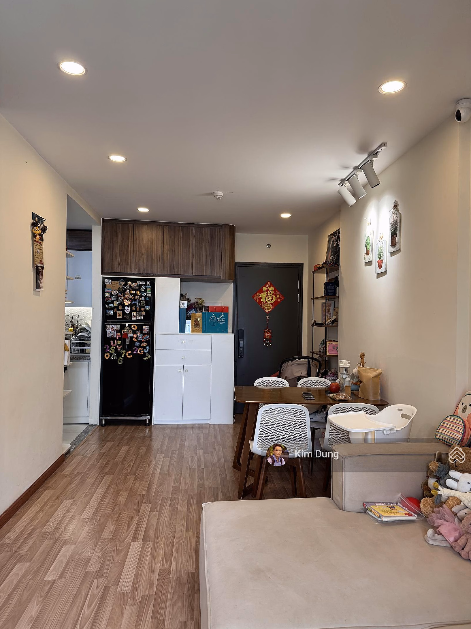 Selling 2 bedroom, 2 bathroom apartment for 3 billion baht