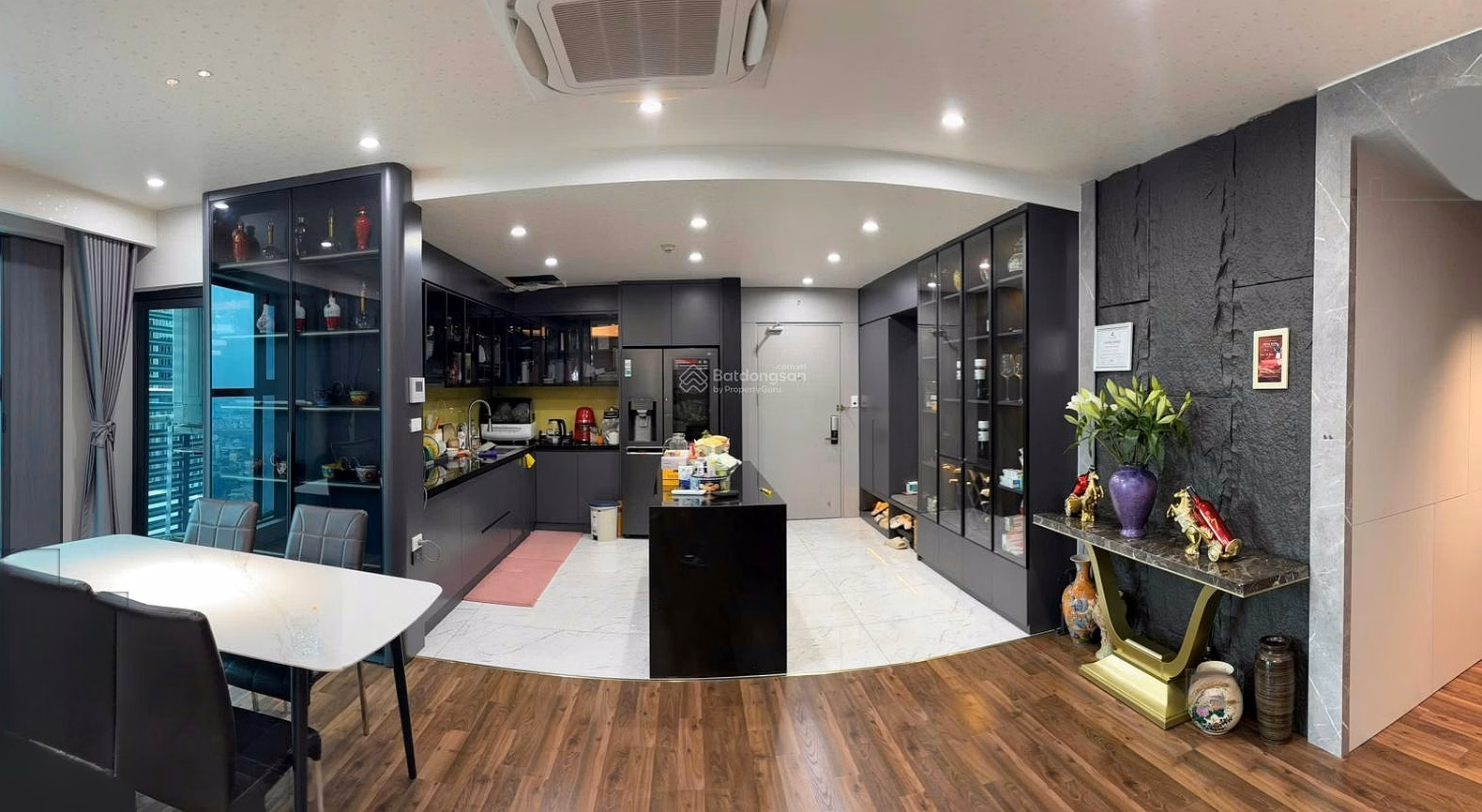 Very good price - Very nice corner apartment, beautiful house, MD Complex My Dinh Project, Red Book available for transaction