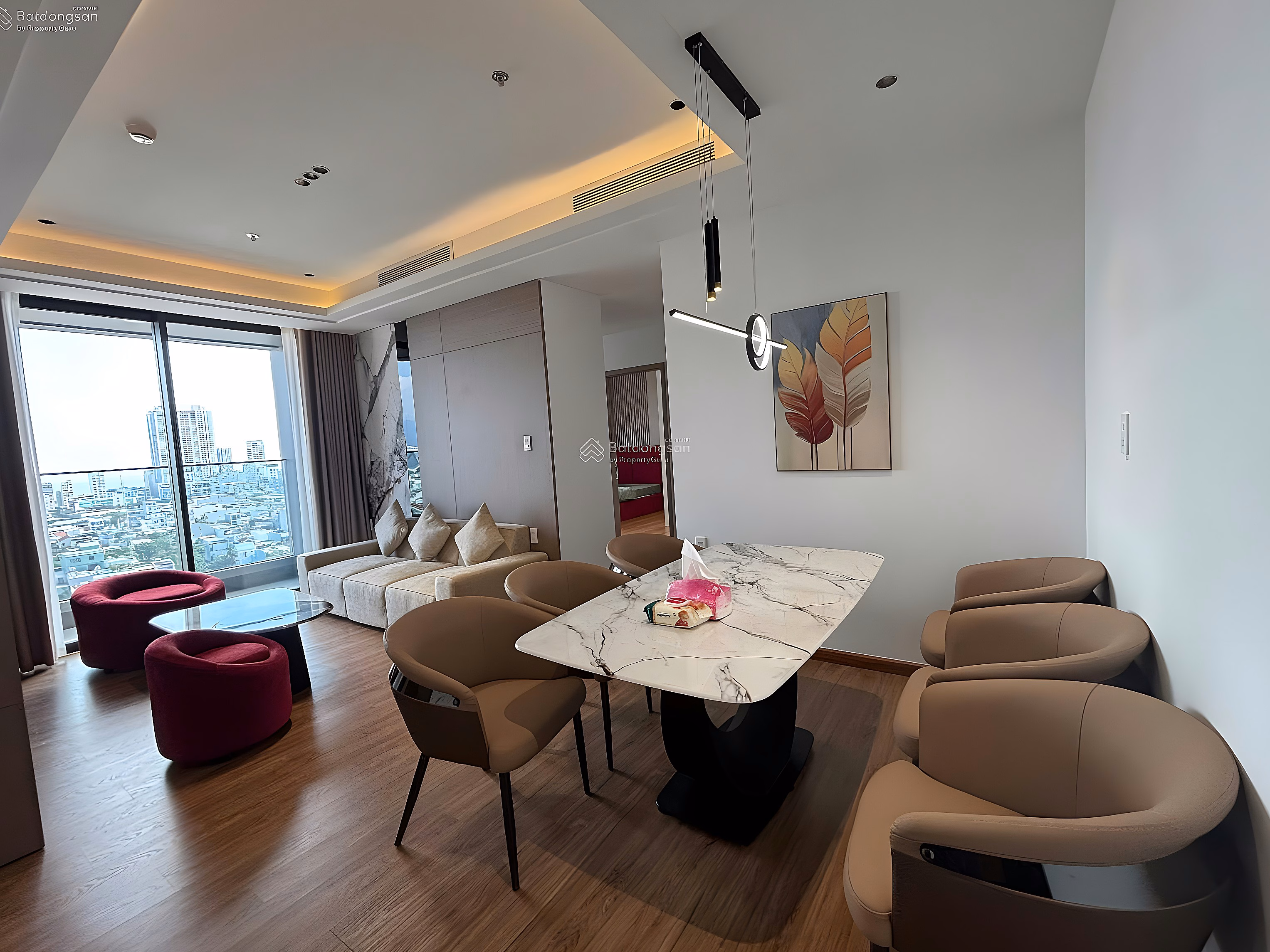 Sun Panoma 2 bedroom apartment for rent on Tran Thi Ly bridge with view to Han River