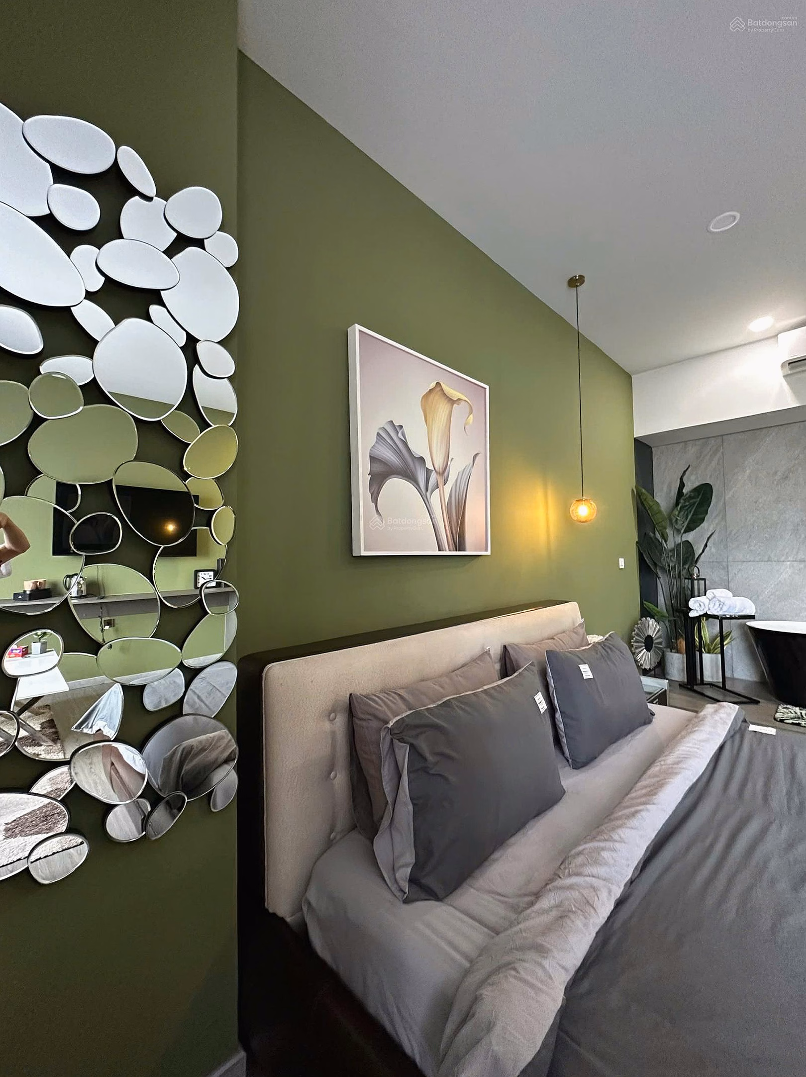 The owner quickly sold the officetel apartment in Sunrise City View apartment, Tan Hung Ward, District 7***