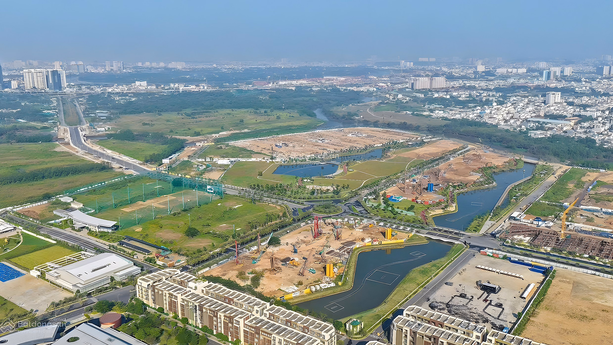Hunt for the super 4 bedroom apartment number 05, building A, direct view of water music at Masteri Cosmo***