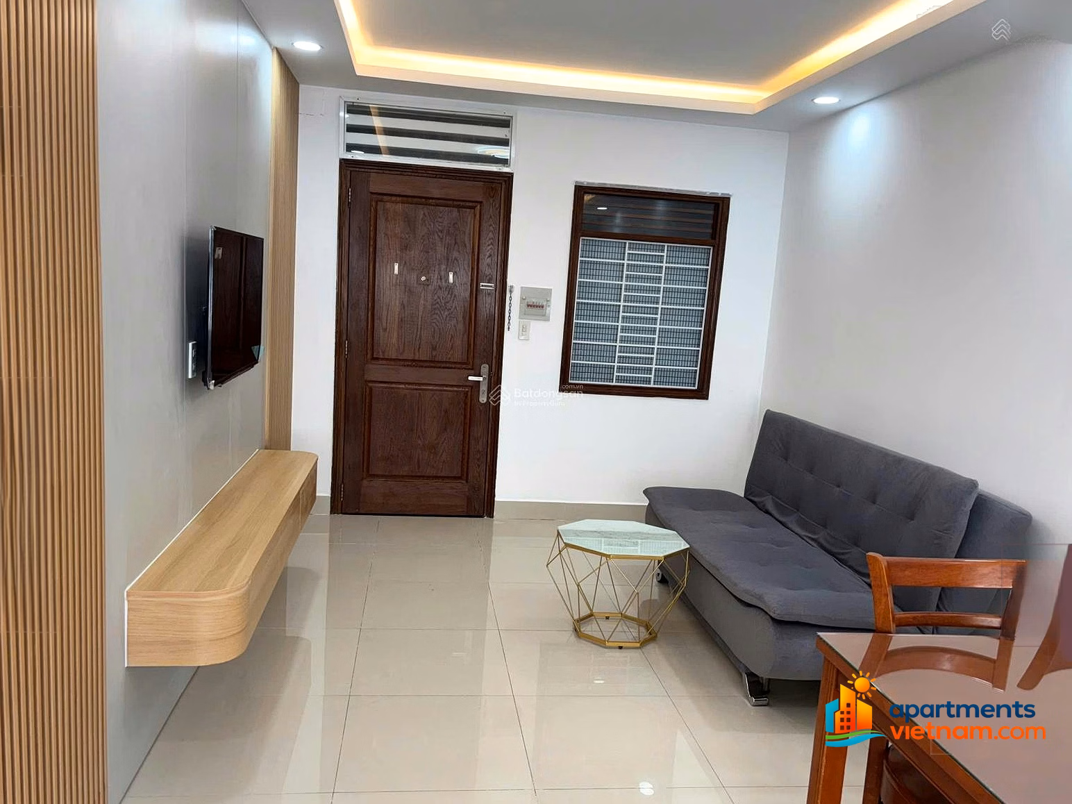 Selling 2-bedroom apartment in Vinh Diem Trung at competitive price, 62m2 wide, quick transfer of pink book 0901 911 ***