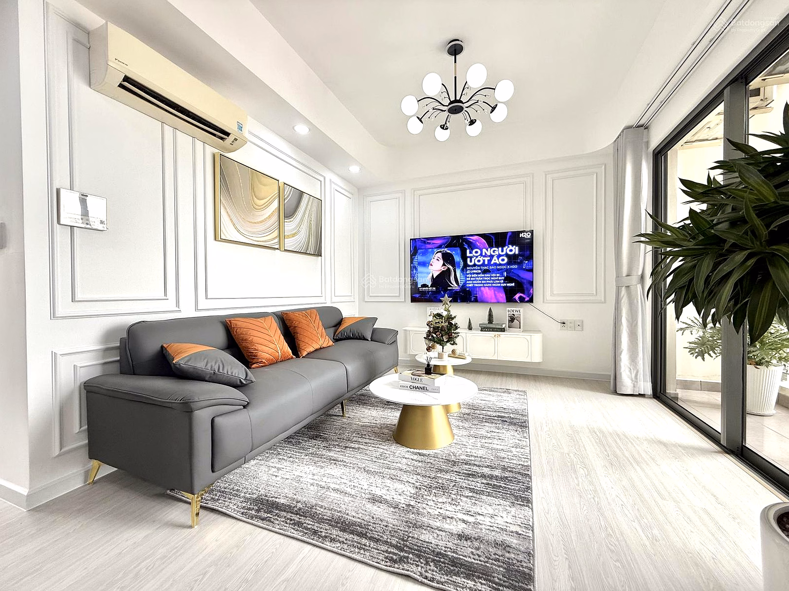 Cut loss 2 bedrooms overlooking Masteri Thao Dien river