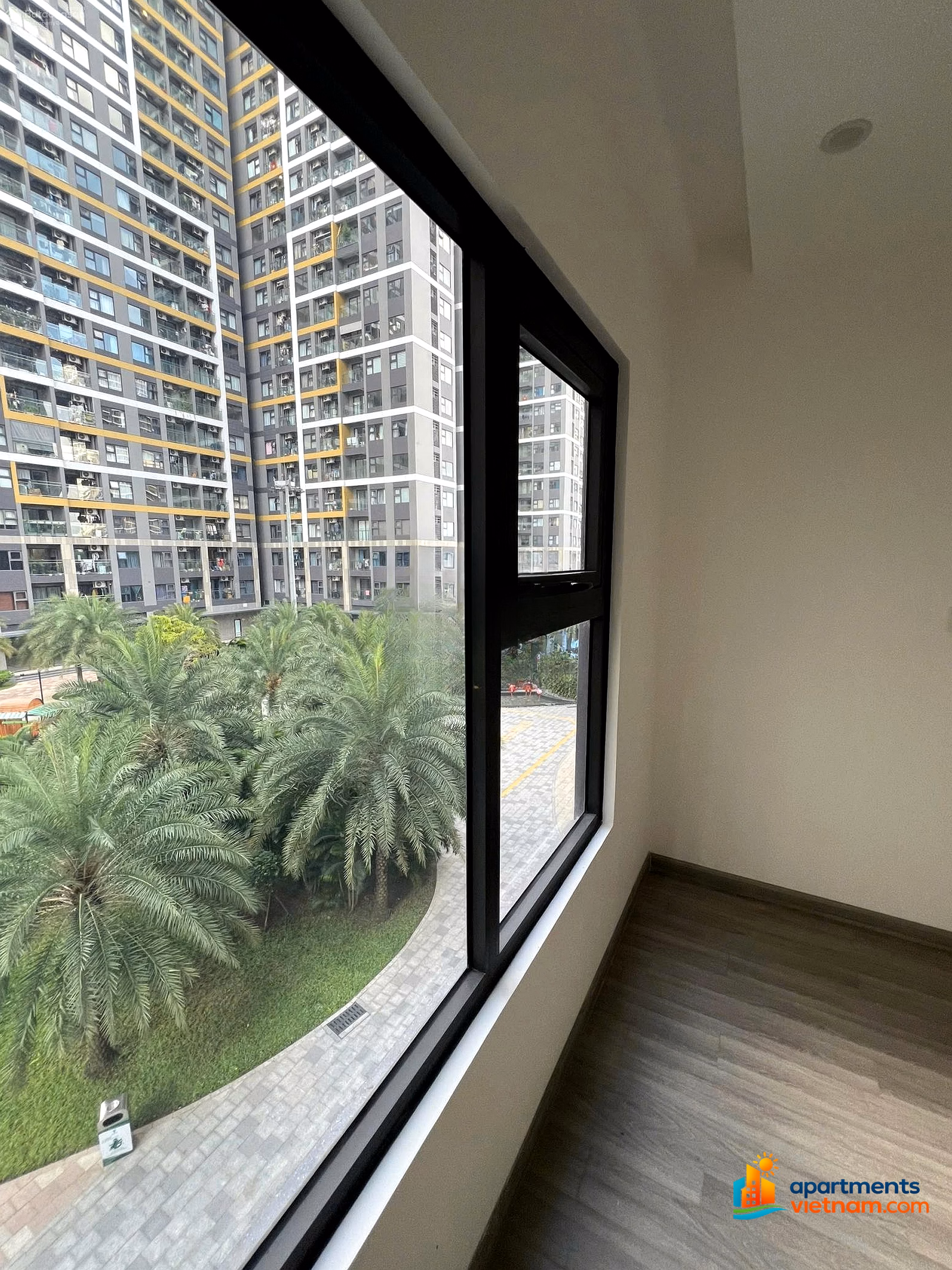 Selling 2 bedroom + BS12 Beverly Solari apartment - cool view - Pink book ready - Price 3,850 billion (all included)