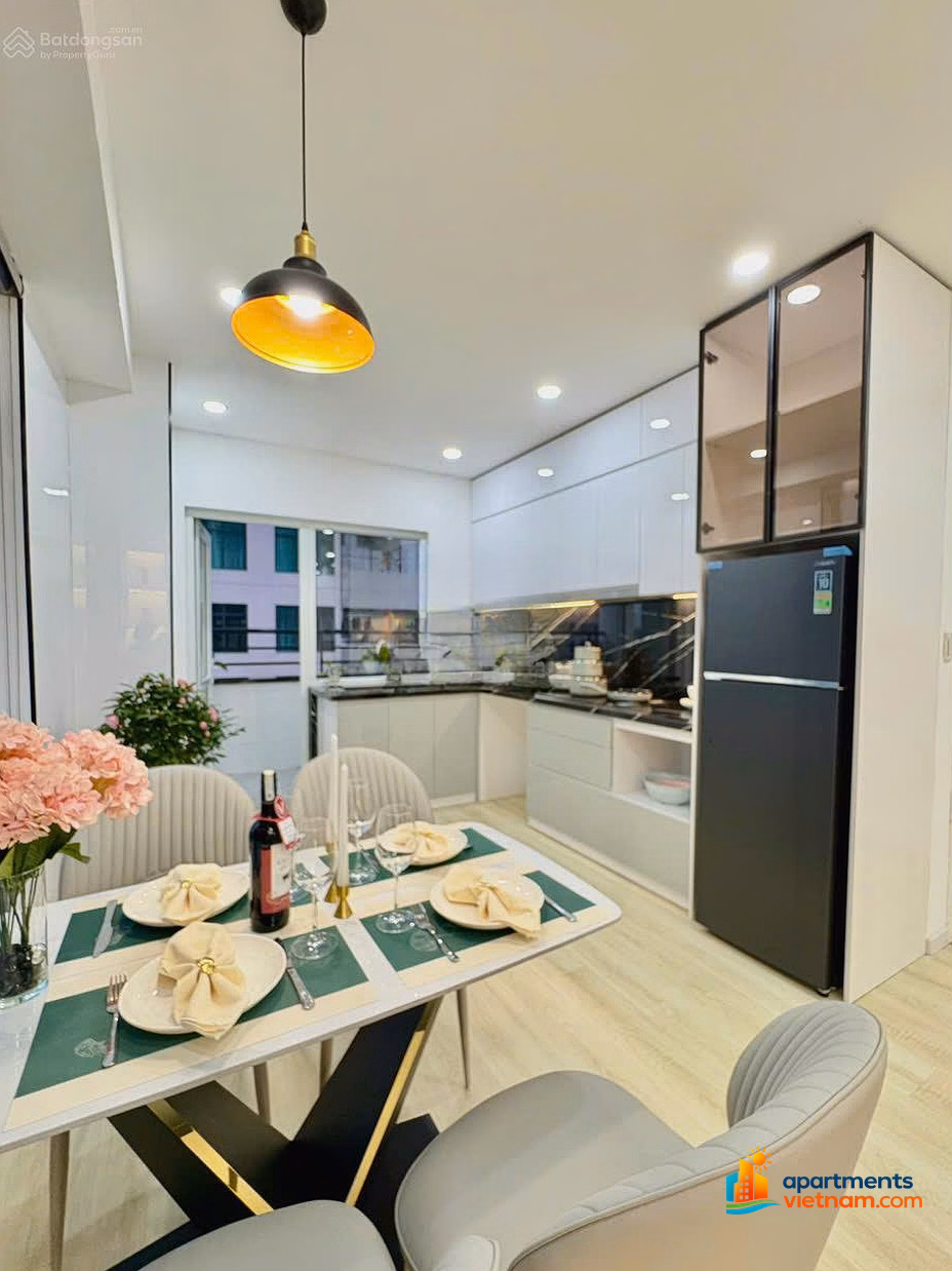 Dinh Van, owner - 2-bedroom corner apartment - 100% new high-end furniture - Sign rental contract immediately for 20 million/month