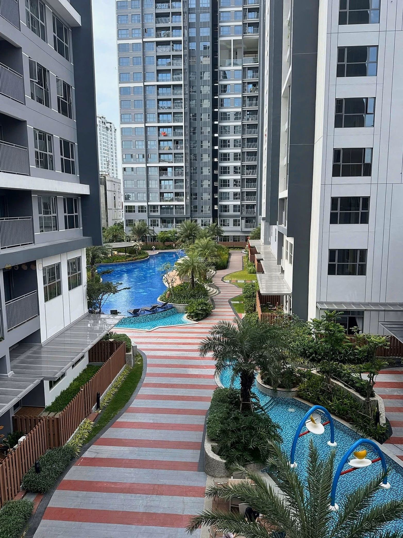 Celesta Rise - 3 bedrooms/2 bathrooms - garden floor, price 7.4 billion