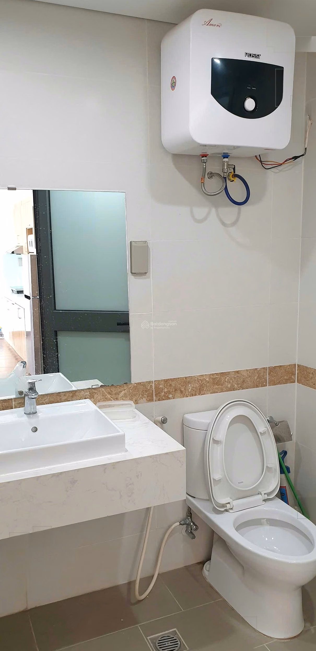 The owner sent me a 2-bedroom apartment with 79m2 for rent, a beautiful house like the photo, priced at only 12.5 at My Dinh Plaza 2 apartment