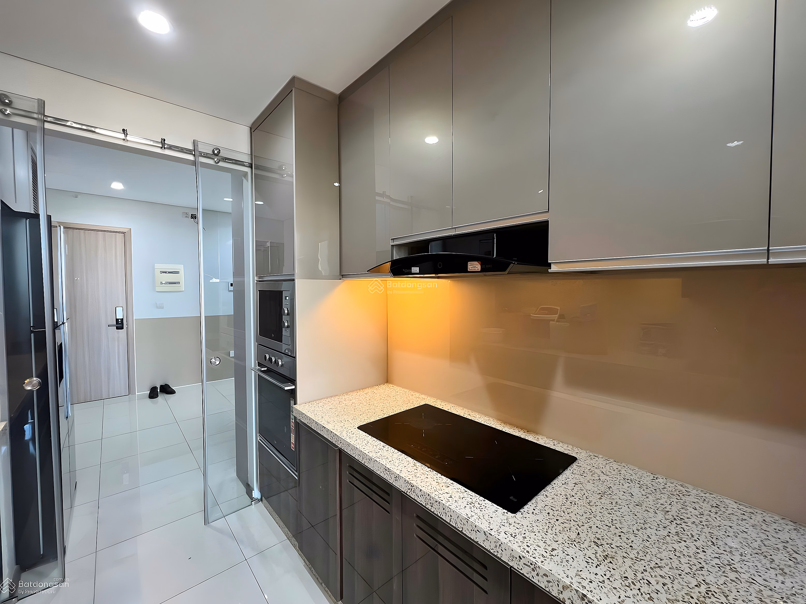 Real news] 3 bedroom 2 bathroom apartment for rent | Extremely beautiful view | Newly renovated house