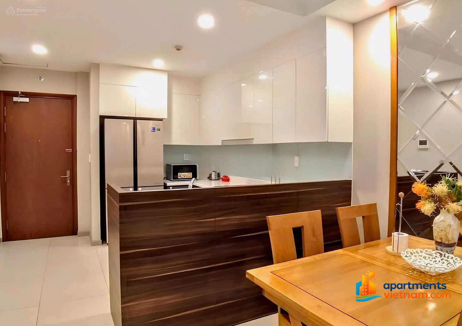 (Near the Airport) 53m²/2 bedrooms (2 billion 168) private book/full furniture/rent 15 million/month, Nguyen Thuong Hien