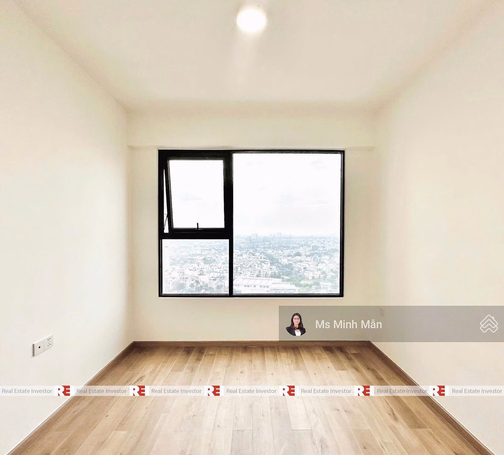 Selling Akari City apartment near District 5, ready to have notarized pink book to transfer name immediately, for rent immediately upon receiving the house