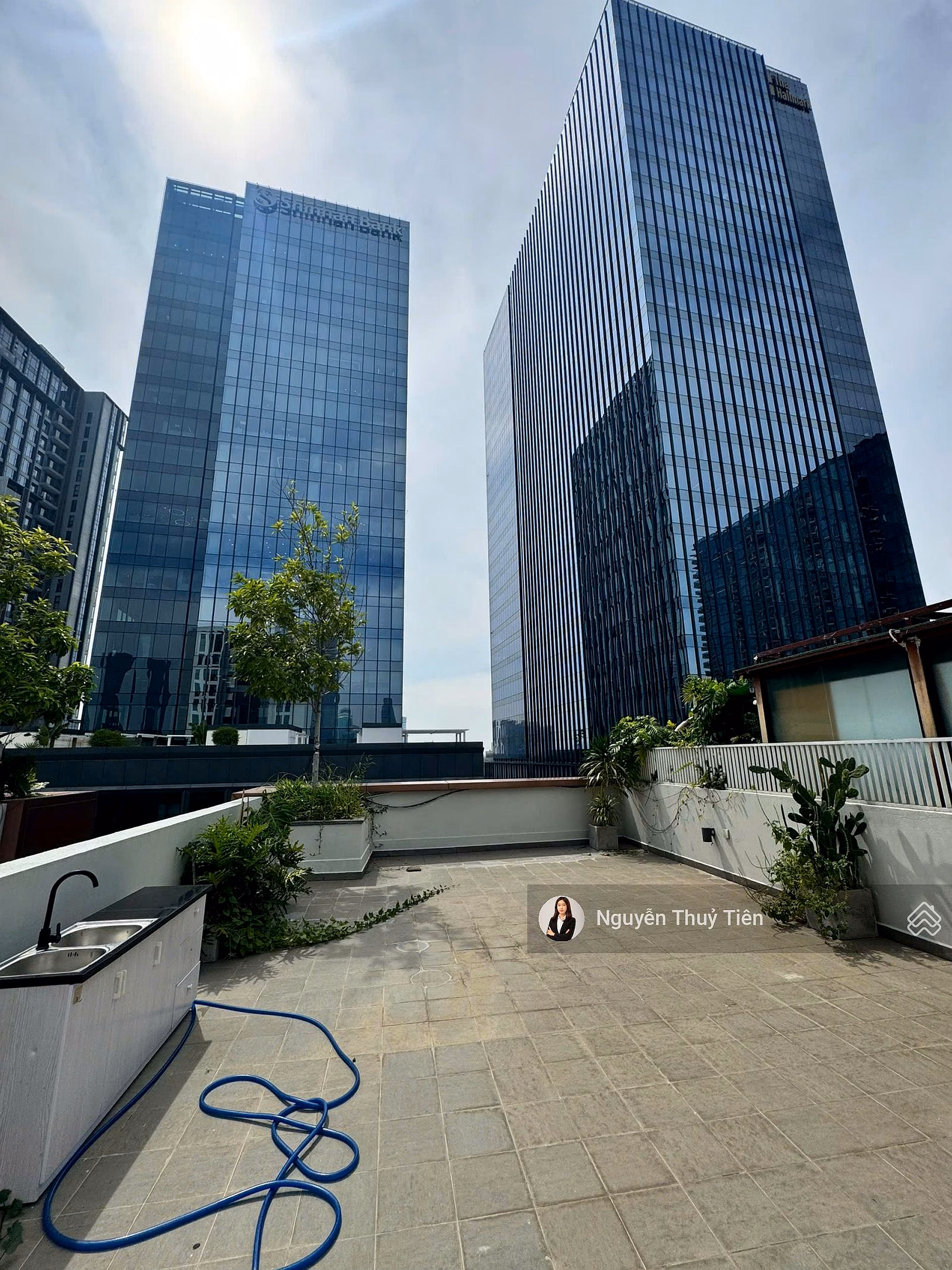 Transfer of The Galleria 3-bedroom apartment with garden - quick notarization book available