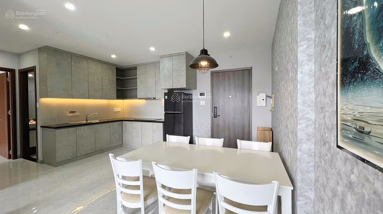 Lavida Plus 2 bedroom apartment fully furnished with outside view, price 5.3 billion all in. Contact to view house 0906 385 ***