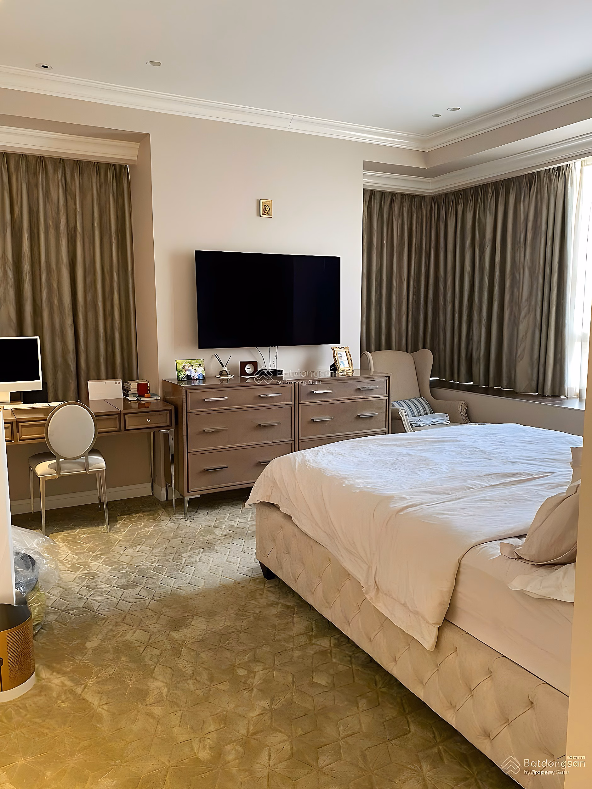 Shopping cart for rent close to Lunar New Year. 1+2+3+4 bedrooms Sunrise City