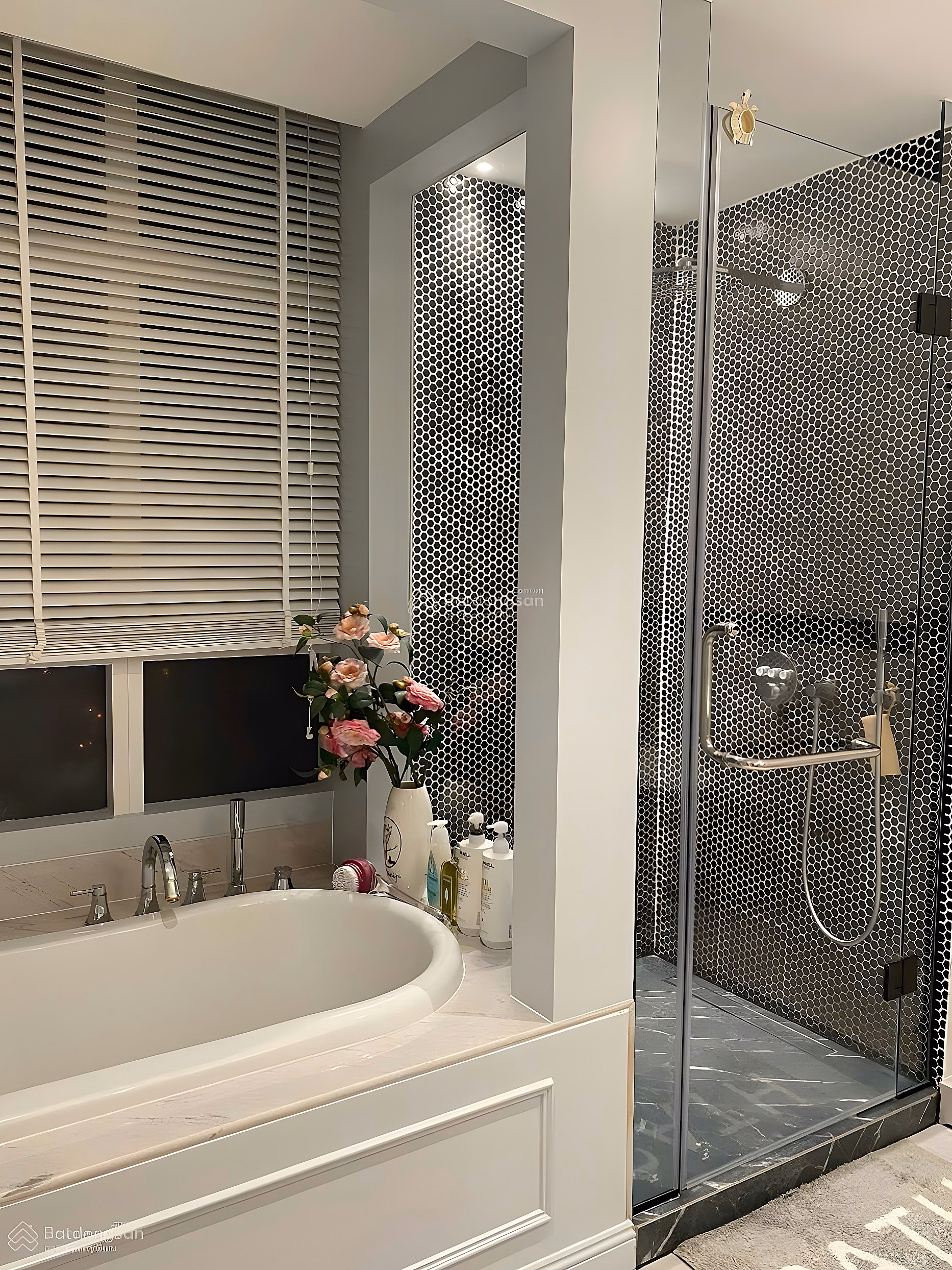 Shopping cart for rent close to Lunar New Year. 1+2+3+4 bedrooms Sunrise City