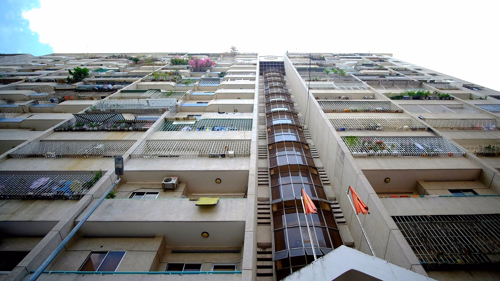 Real house for sale - Real price - Real book: 2 bedrooms Binh Thanh - price only 3.85 billion