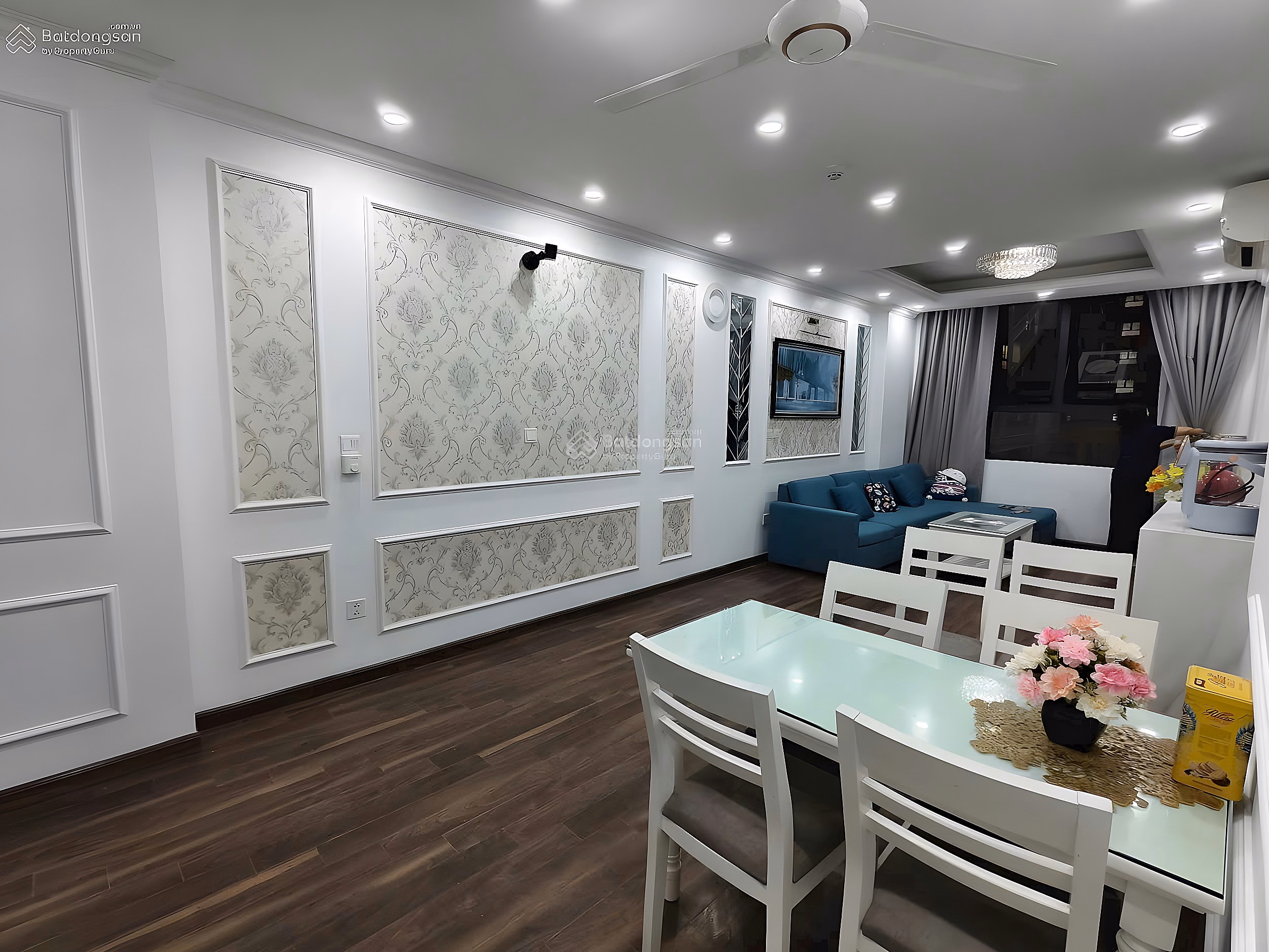 I need to sell an apartment in Sai Dong Urban Area - Corner apartment - Fully furnished - 70m2, 2 bedrooms, 2 balconies. Price: TL