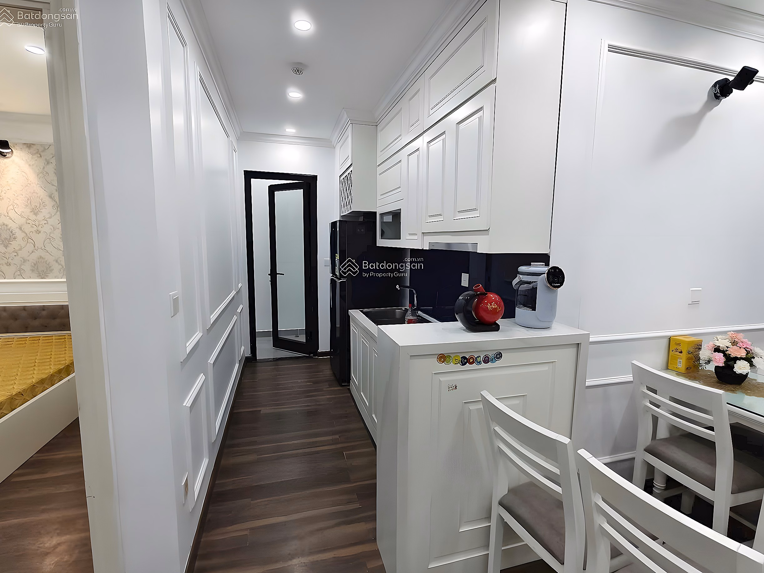 I need to sell an apartment in Sai Dong Urban Area - Corner apartment - Fully furnished - 70m2, 2 bedrooms, 2 balconies. Price: TL