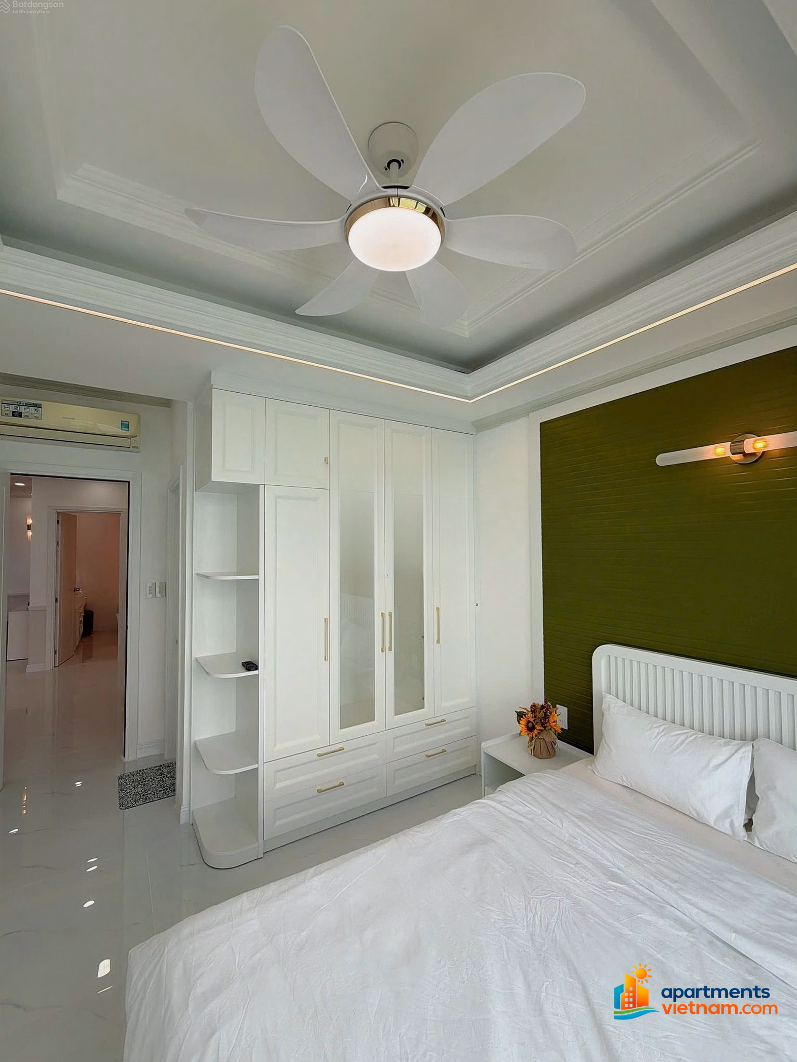 Shock discount of 300 million on sea view apartment 70.56m2, 2 bedrooms, 2 bathrooms, 100% new furniture, price only 4.98 billion
