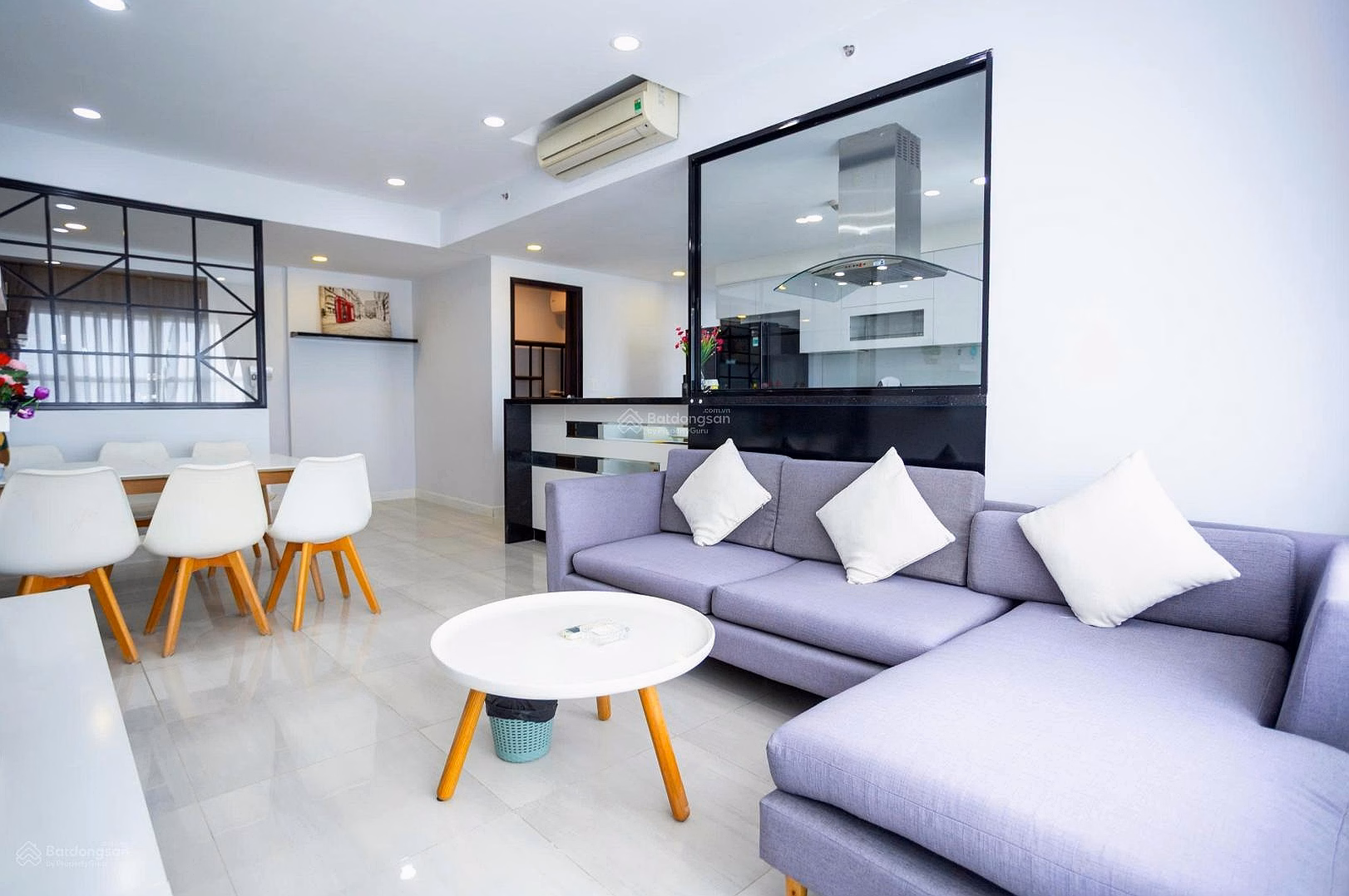 Cheapest price on the market without virtual posting, selling 97m2 apartment for only 8 billion CC Sunrise City North Contact 0937 781 ***