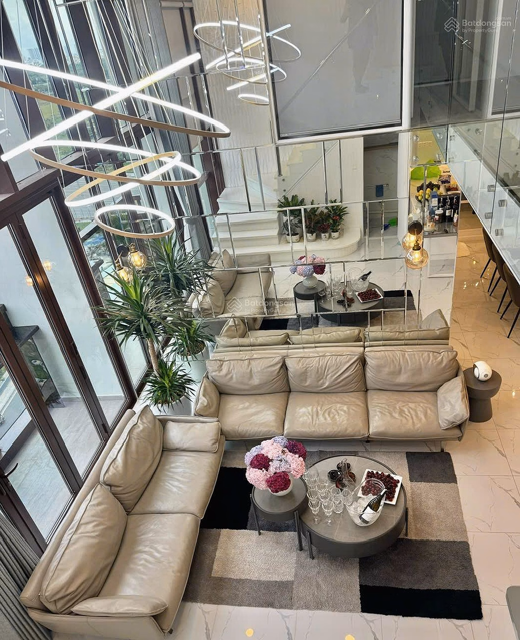 LOFTHOUSE 2 floors 160m2, District 1 view, price 51 billion All In, Book already available. View house 24/7