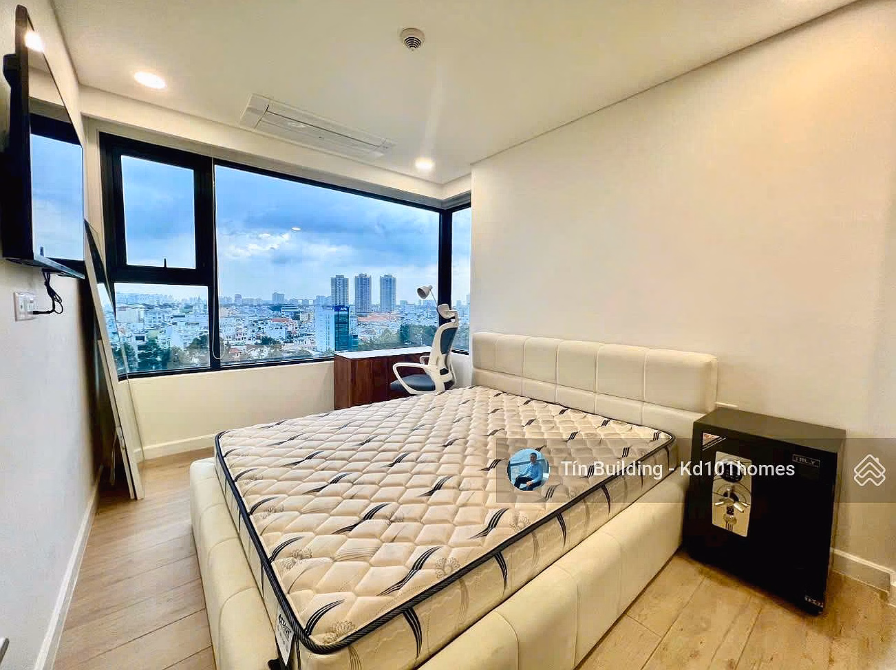 Apartment for sale Kingdom 101 - 334 To Hien Thanh District 10 8 billion 78m2, 2 bedrooms, 2 bathrooms, very good price - Pink book in hand