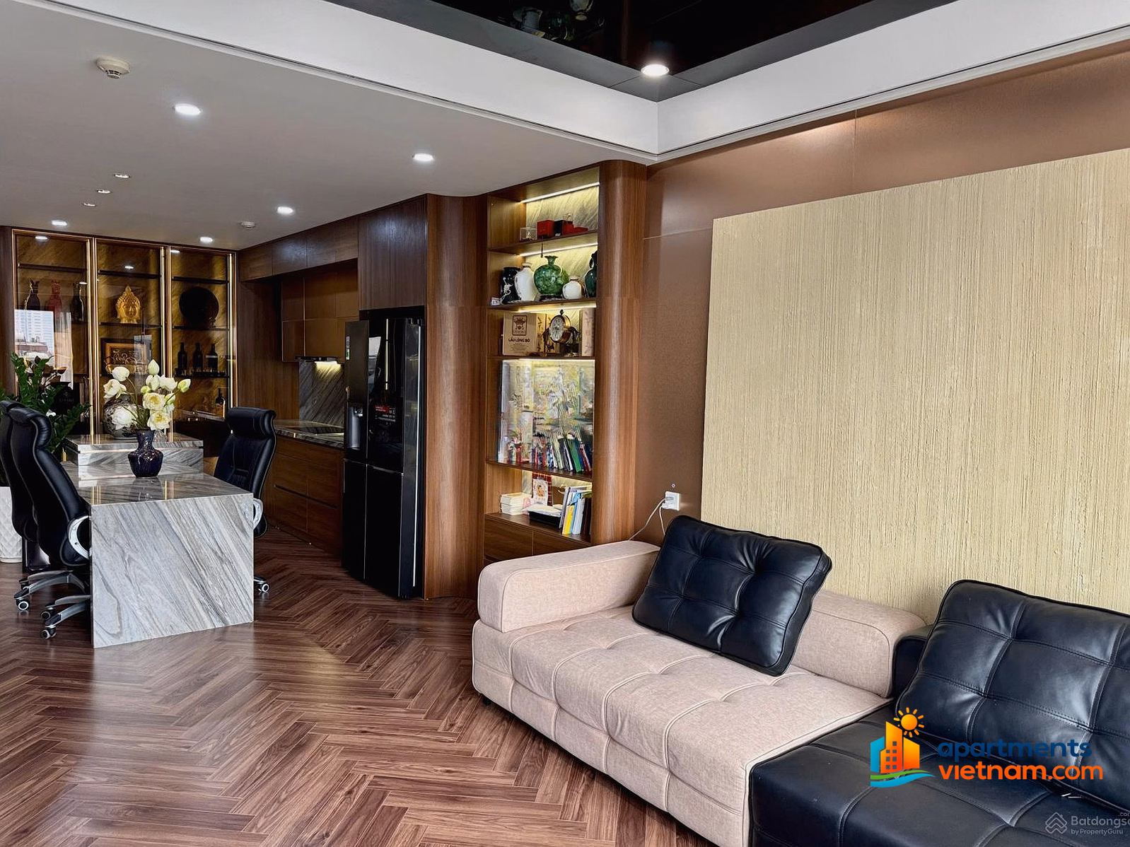 Owner: Selling apartment 111m2, 3 bedrooms at Imperial Plaza, 360 Giai Phong, Phuong Liet, Hanoi
