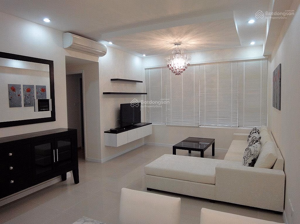 The owner decided to settle down and sell the 2-bedroom SGP apartment, priced at 9 billion. Contact PKD Home viewing*** 0945 117 ***