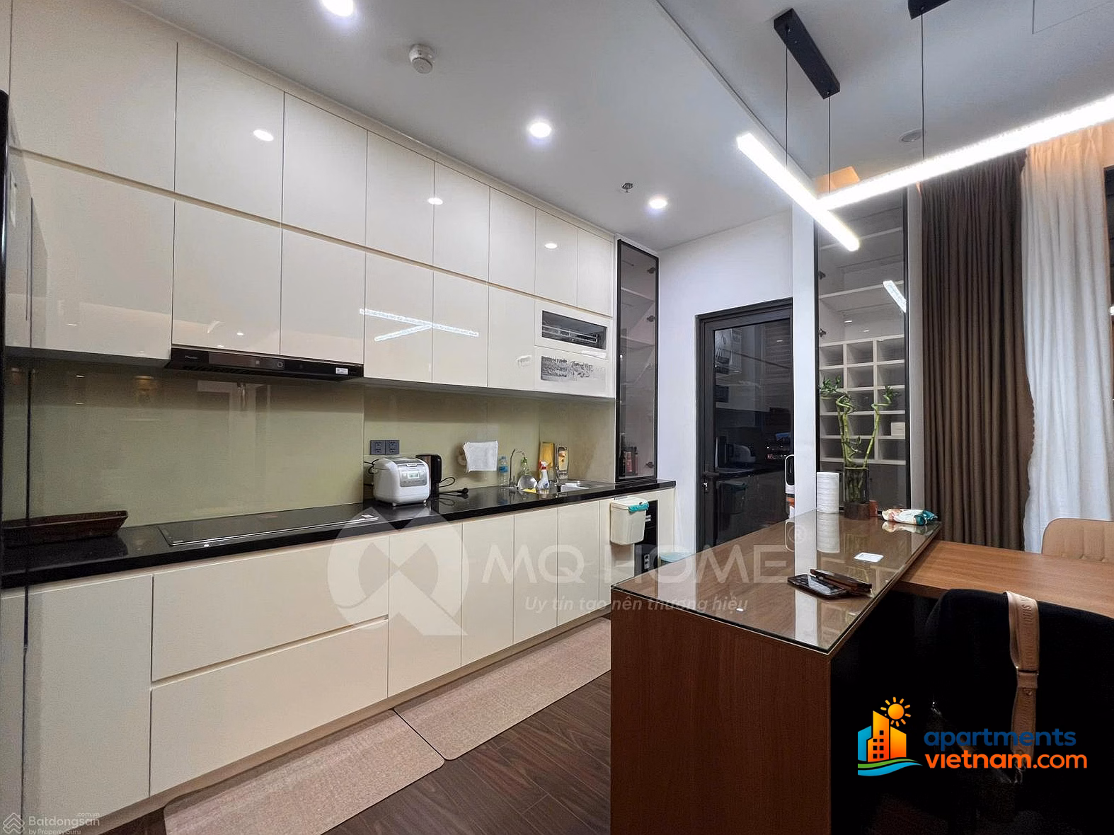 Sun Panoma Apartment for rent, building along Han River, good price***
