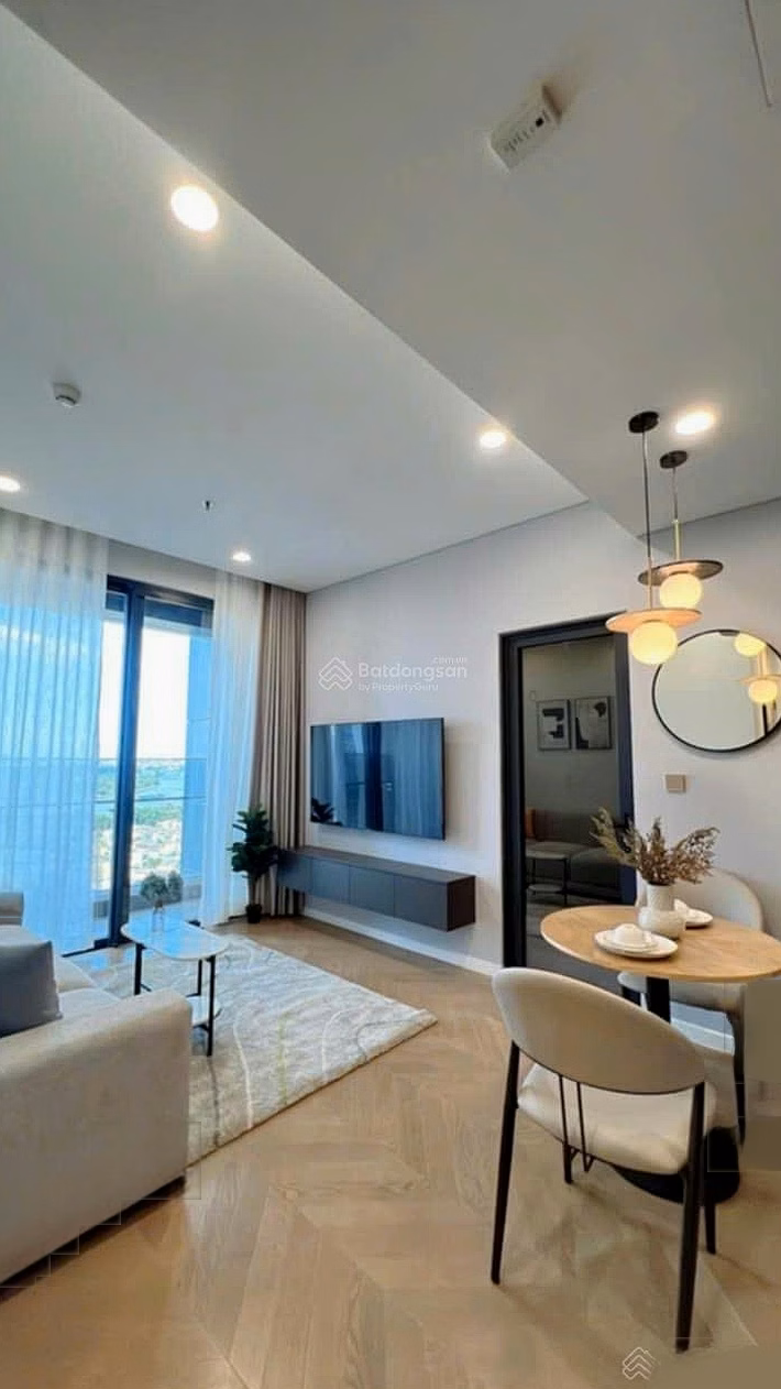 Real price news, Hiep specializes in Lumiere Riverside apartment rental in District 2
