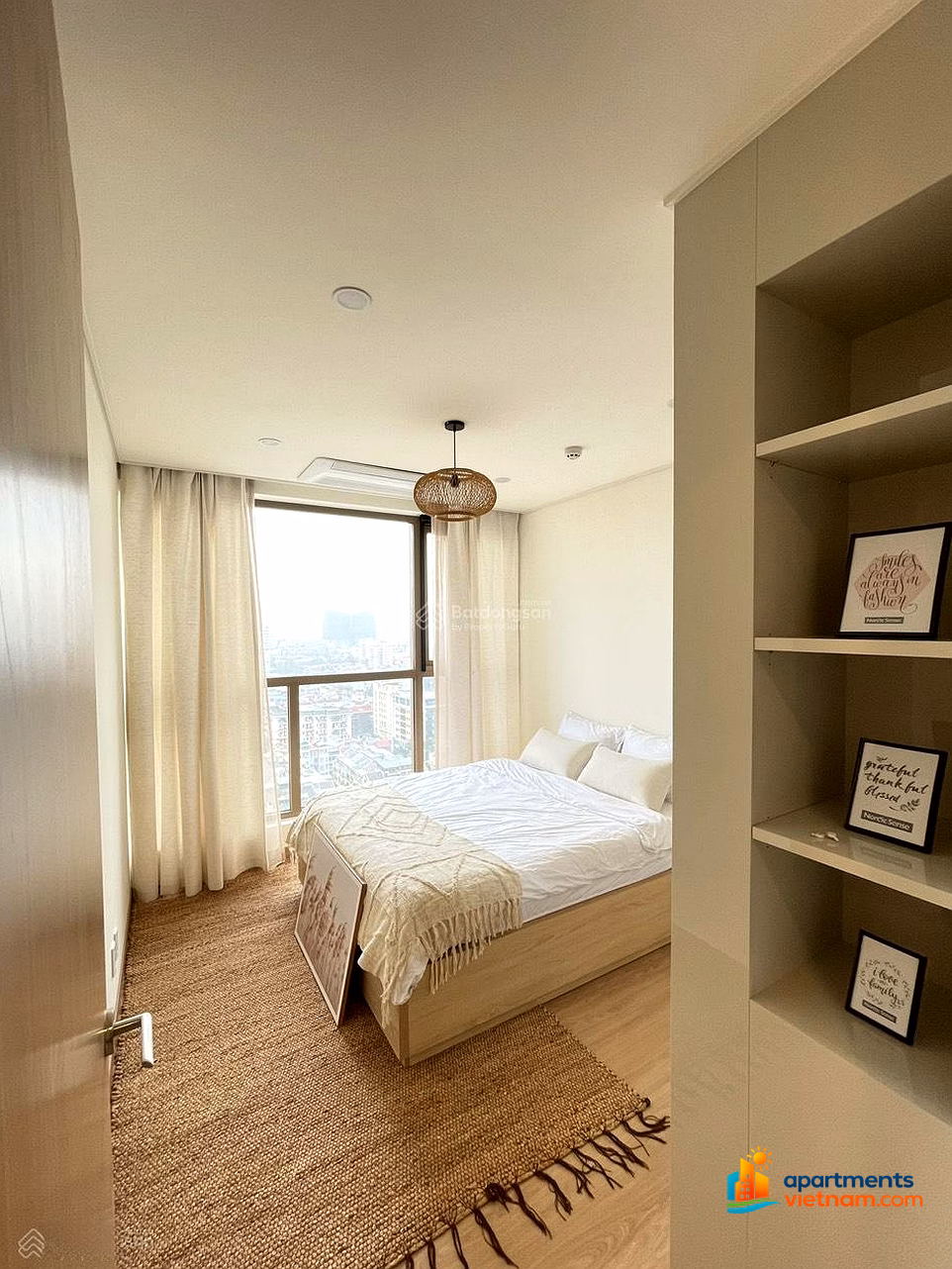 Starlake Tay Ho apartment for rent with 2 bedrooms, updated basic - fully furnished, good price