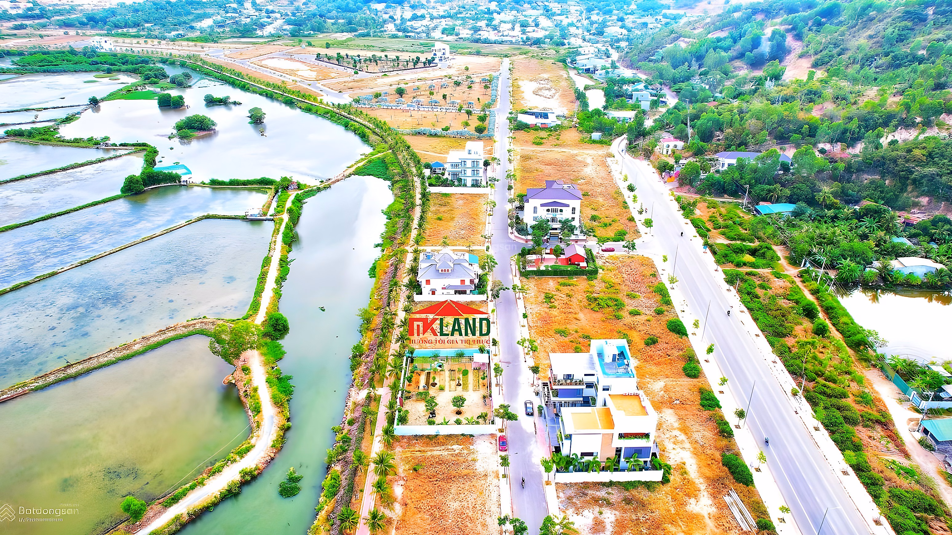 Land for sale in urban area along Tac Hon Mot River (River Park) on Phong Chau Nha Trang street at very good prices