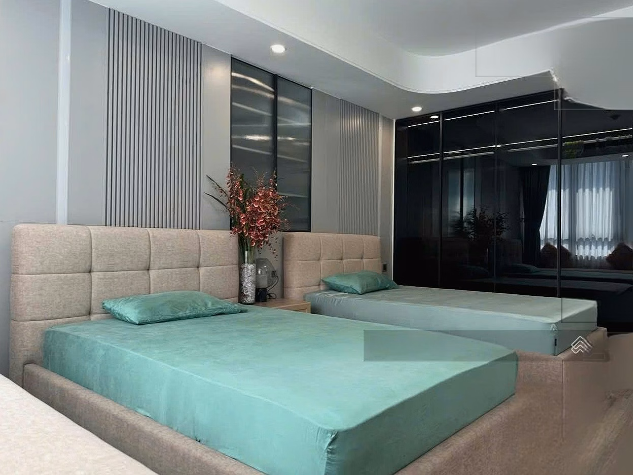 3 bedrooms for rent, 128m2, East tower, 26th floor Indochina Plaza Xuan Thuy, IPH